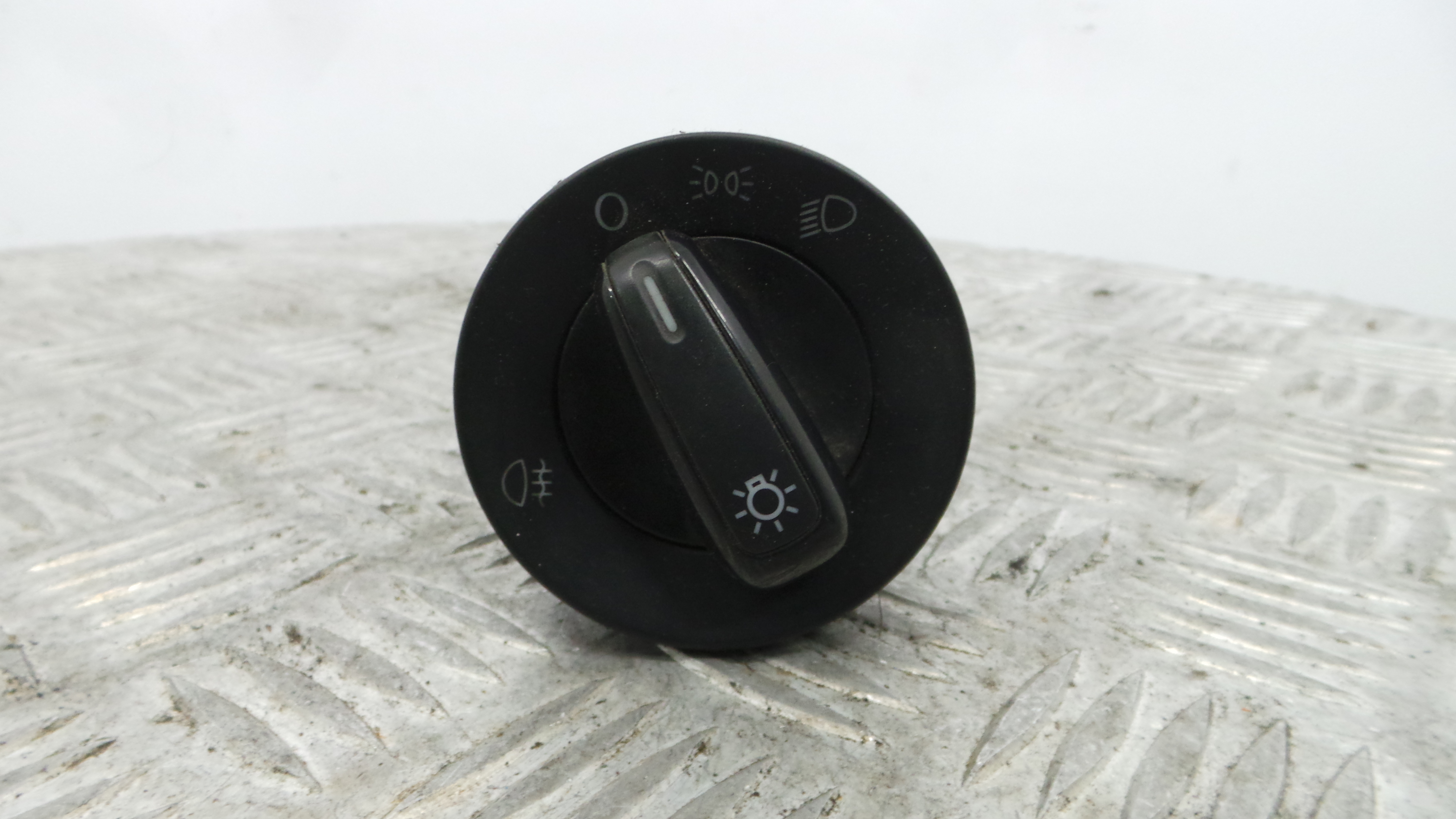 Comando das luzes 6R0941531D - VW POLO V (6R1, 6C1)-36403744 Comando das luzes 6R0941531D - VW POLO V (6R1, 6C1)-36403744