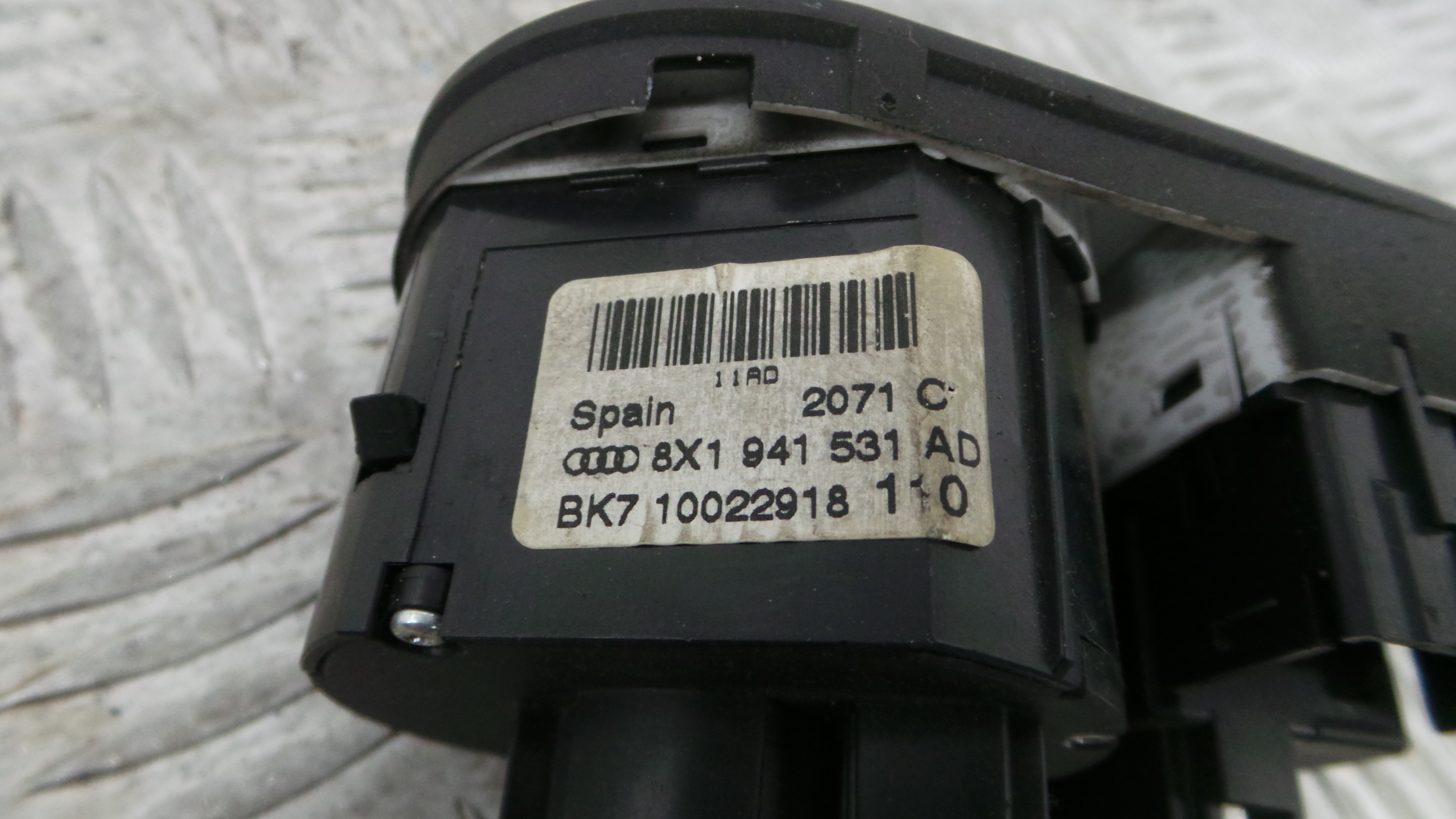 Comando das luzes  8X1941531AD - AUDI A1 (8X1, 8XK)-36403786