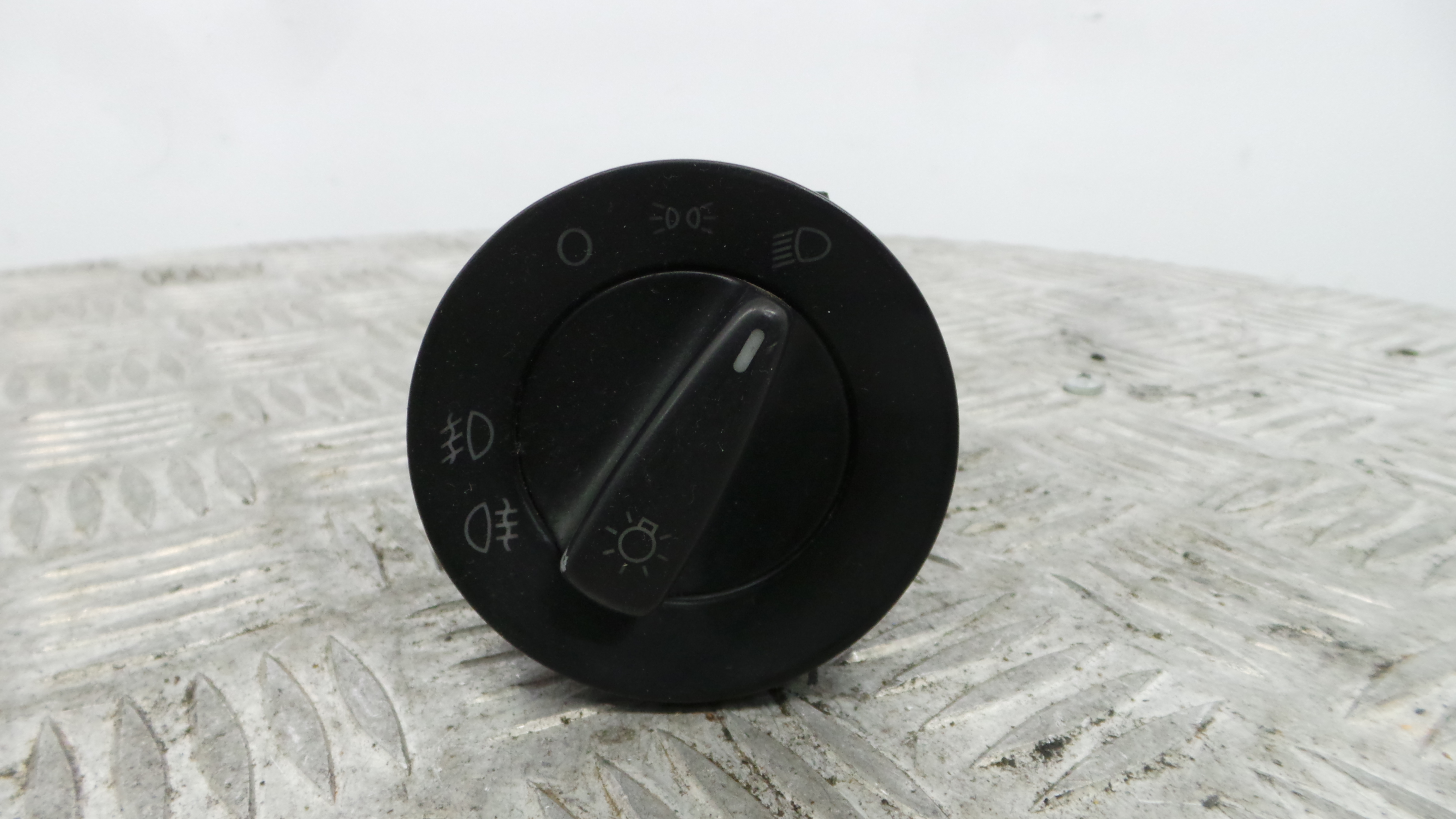 Comando das luzes  1C0941531A - VW GOLF IV (1J1), GOLF Mk IV (1J1)-36403802