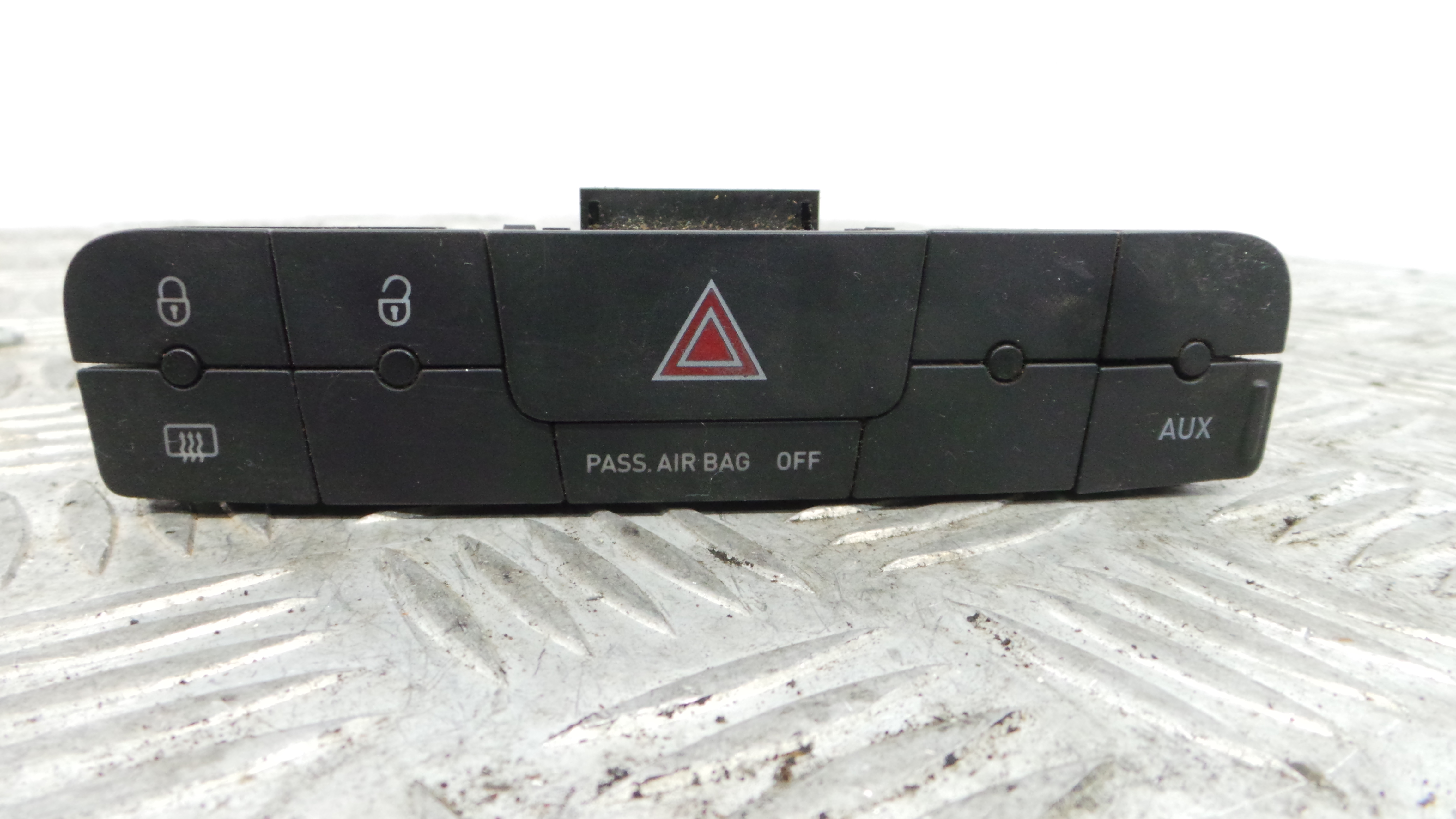 warning 4 piscas 6J0927137B - SEAT IBIZA IV (6J5, 6P1), IBIZA Mk IV (6J5, 6P1)-36403813