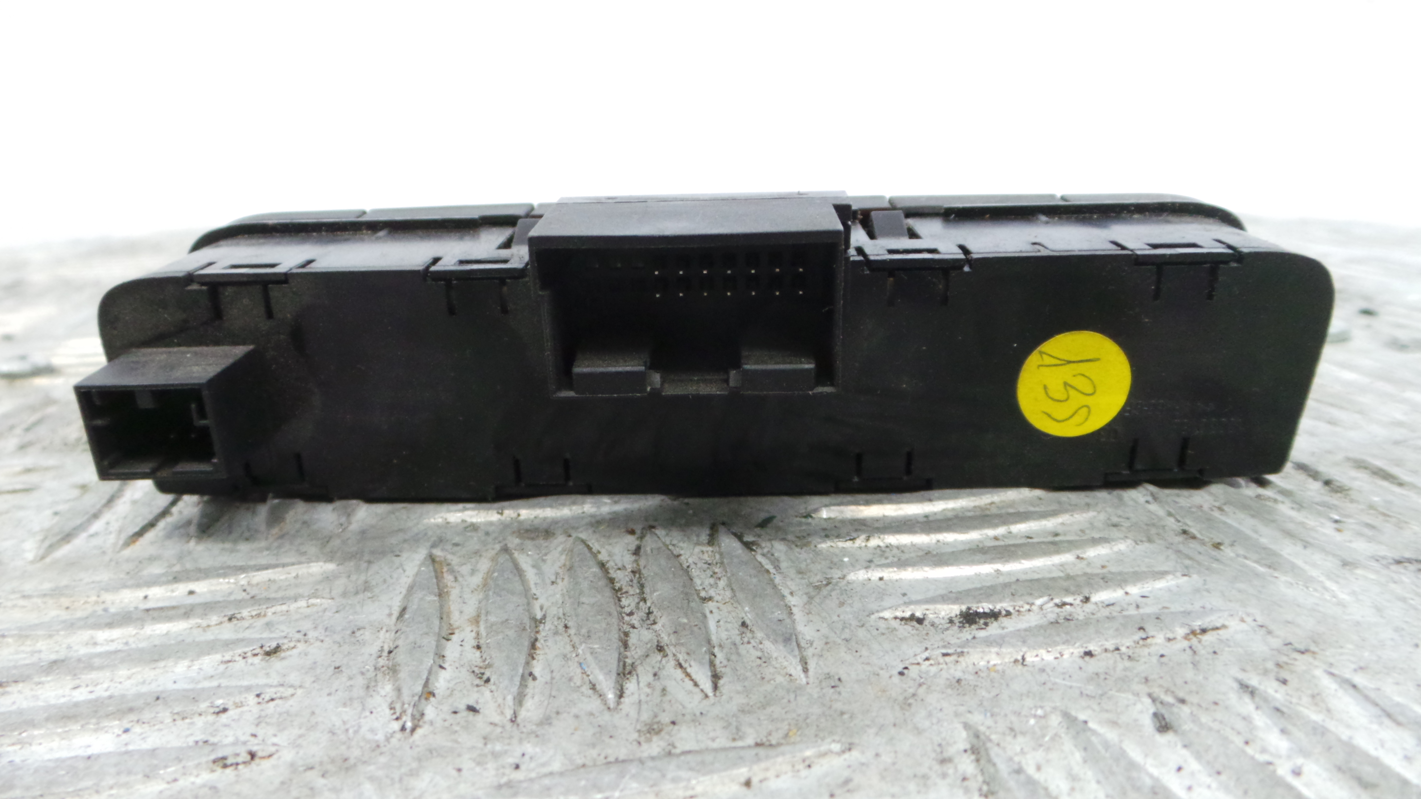 warning 4 piscas 6J0927137B - SEAT IBIZA IV (6J5, 6P1), IBIZA Mk IV (6J5, 6P1)-36403816