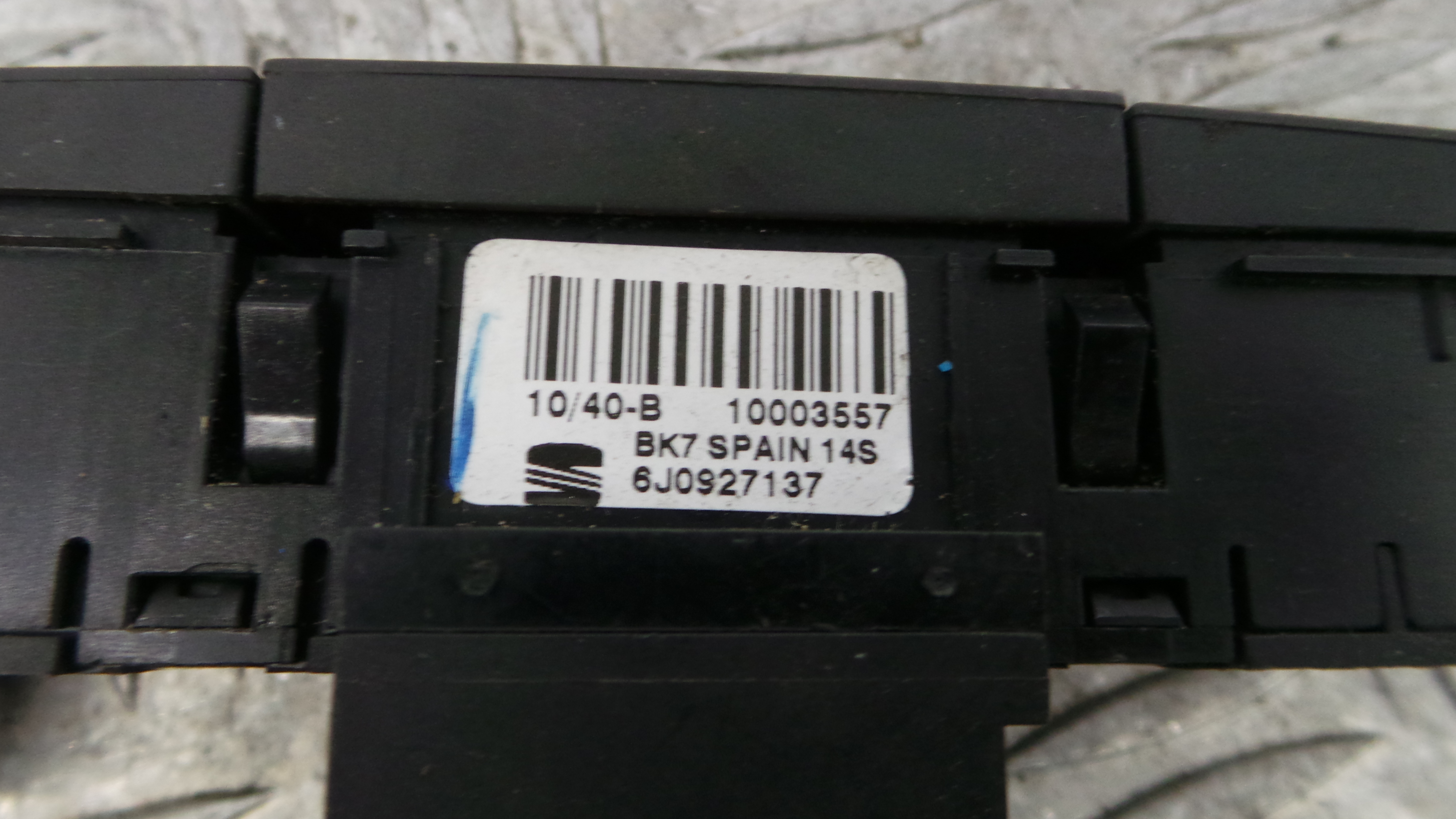warning 4 piscas 6J0927137 - SEAT IBIZA IV (6J5, 6P1), IBIZA Mk IV (6J5, 6P1)-36403819