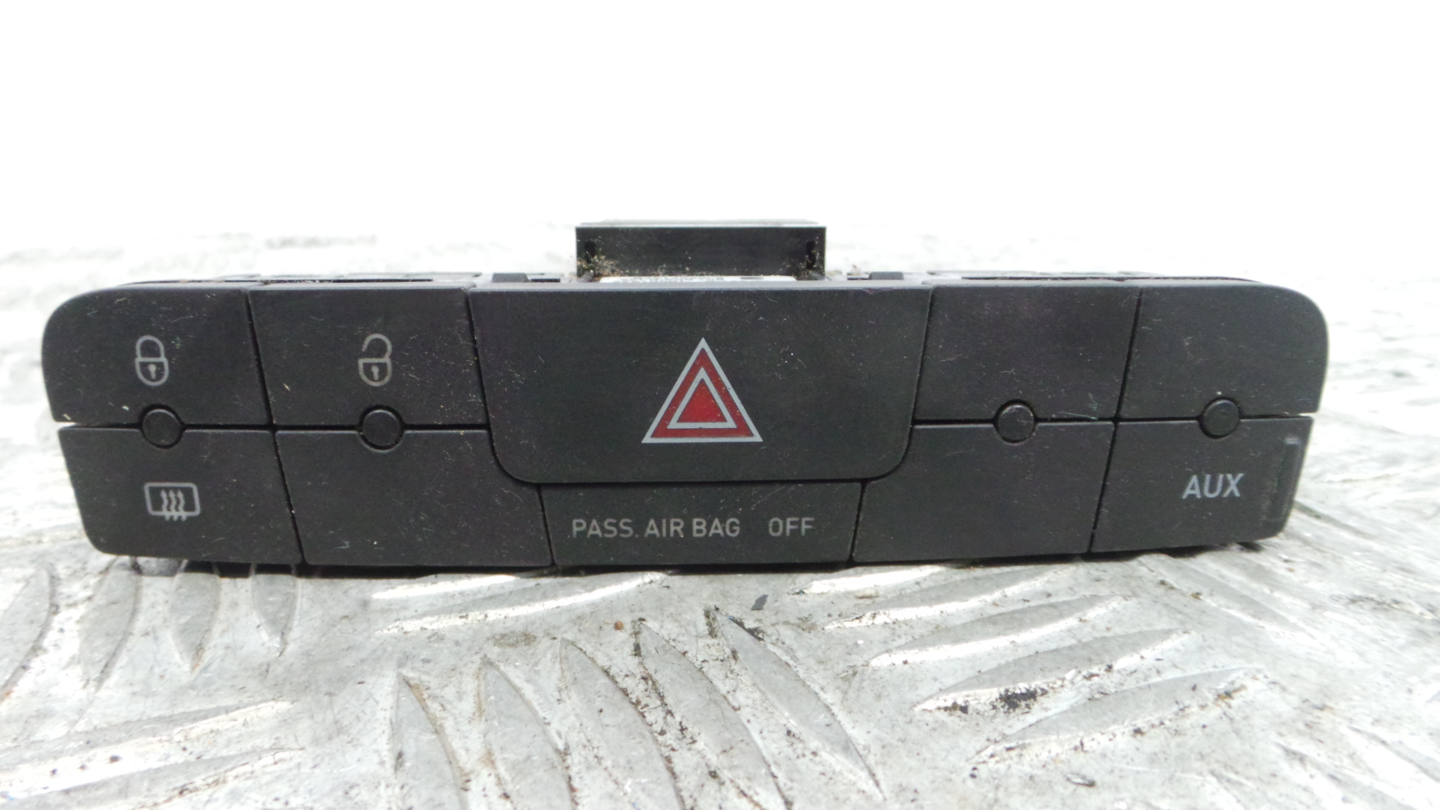 warning 4 piscas 6J0927137B - SEAT IBIZA IV (6J5, 6P1), IBIZA Mk IV (6J5, 6P1)-36403831