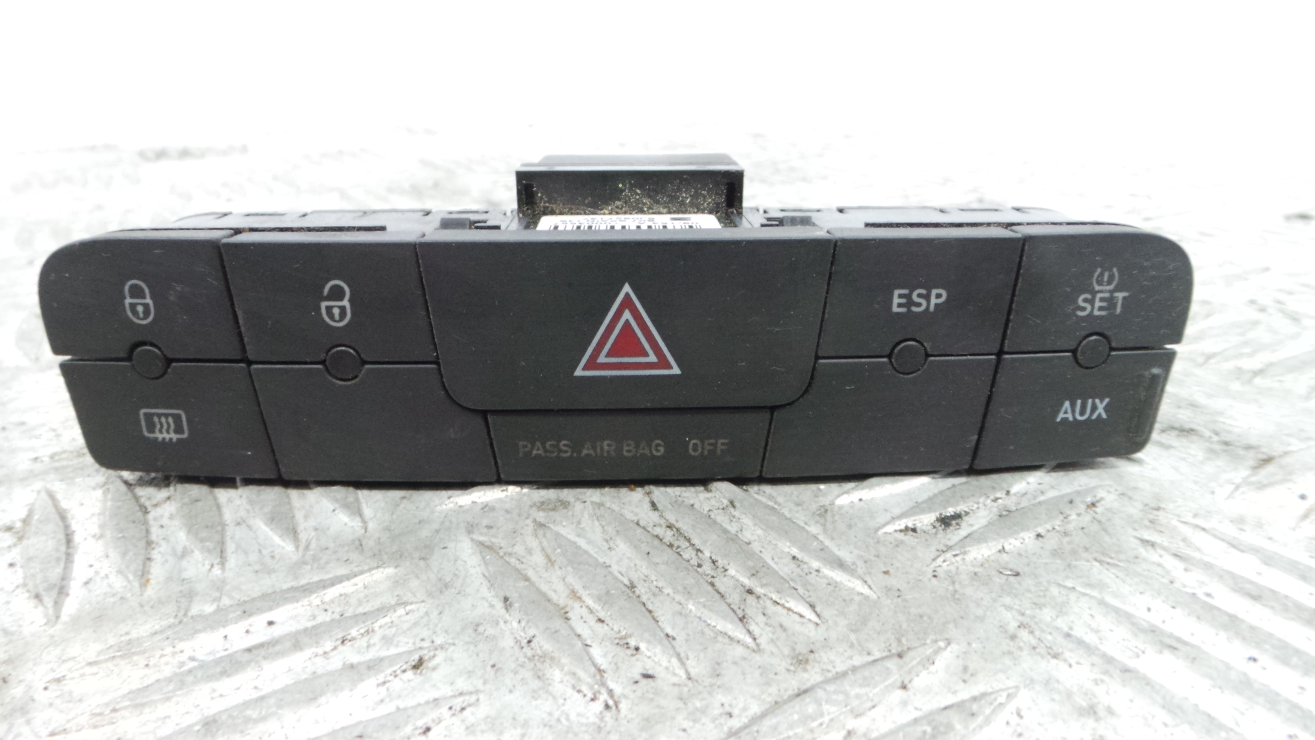 warning 4 piscas 6J0927137 - SEAT IBIZA IV (6J5, 6P1), IBIZA Mk IV (6J5, 6P1)-36403834