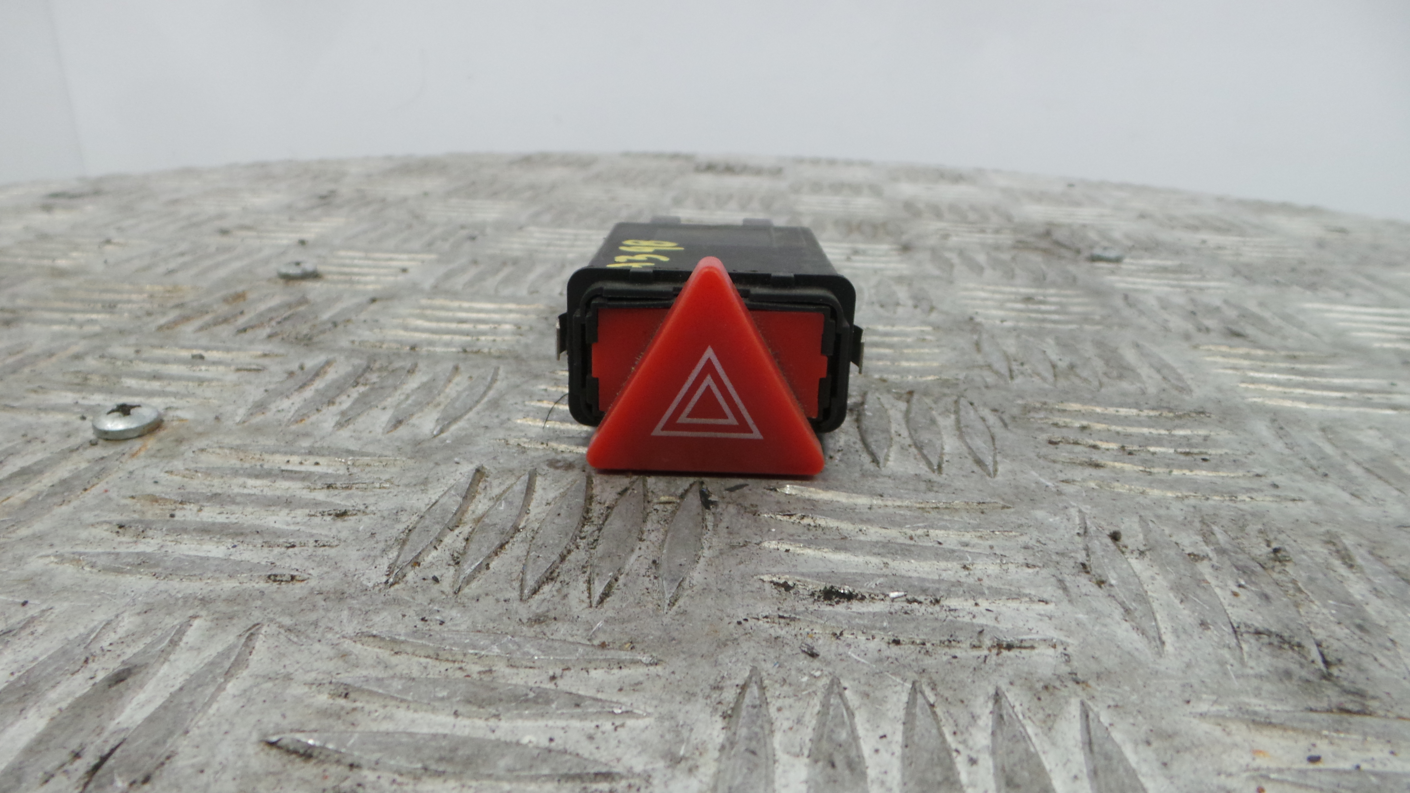 warning 4 piscas 0916068 - AUDI A3 (8L1)-36403847