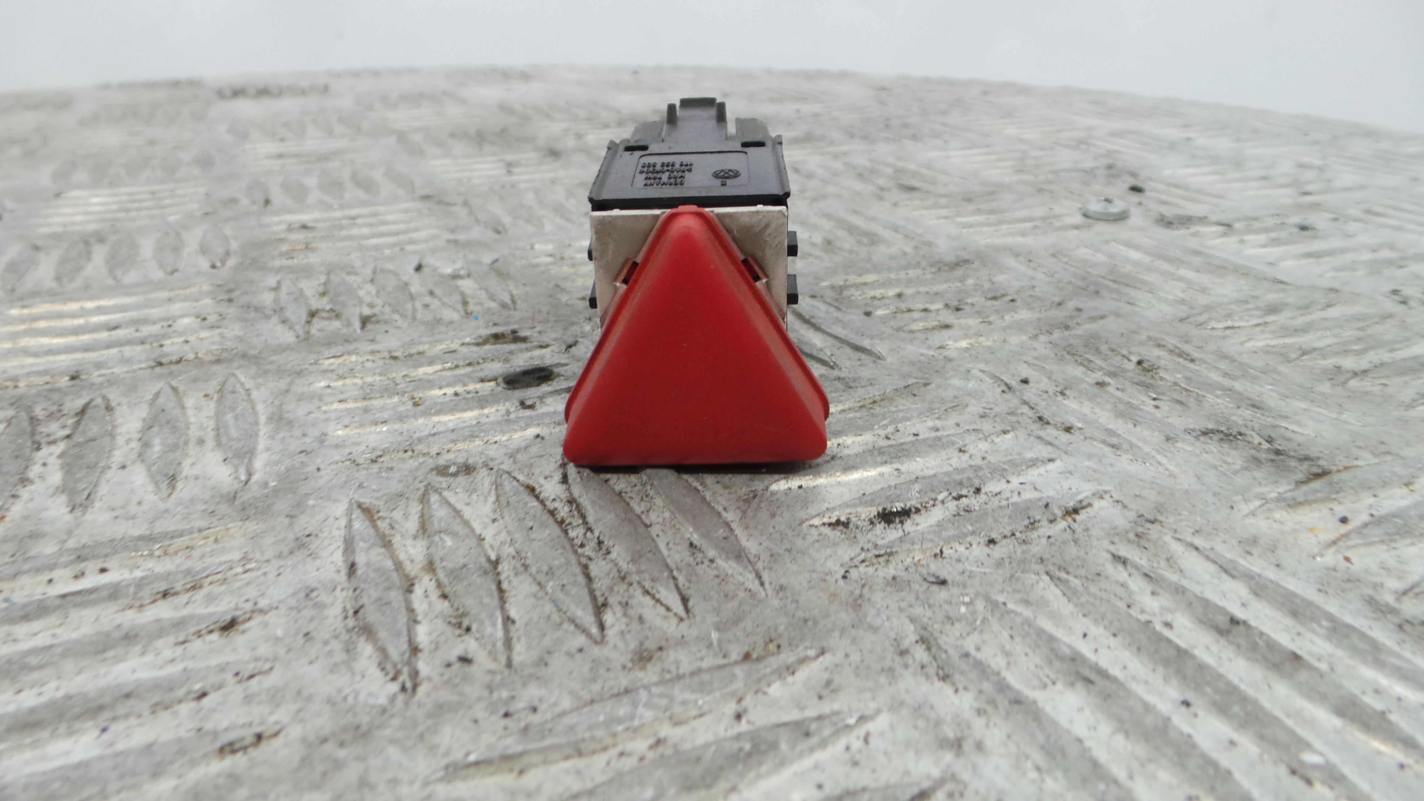 warning 4 piscas 1K0953509A - VW GOLF V (1K1)-36403853 warning 4 piscas 1K0953509A - VW GOLF V (1K1)-36403853