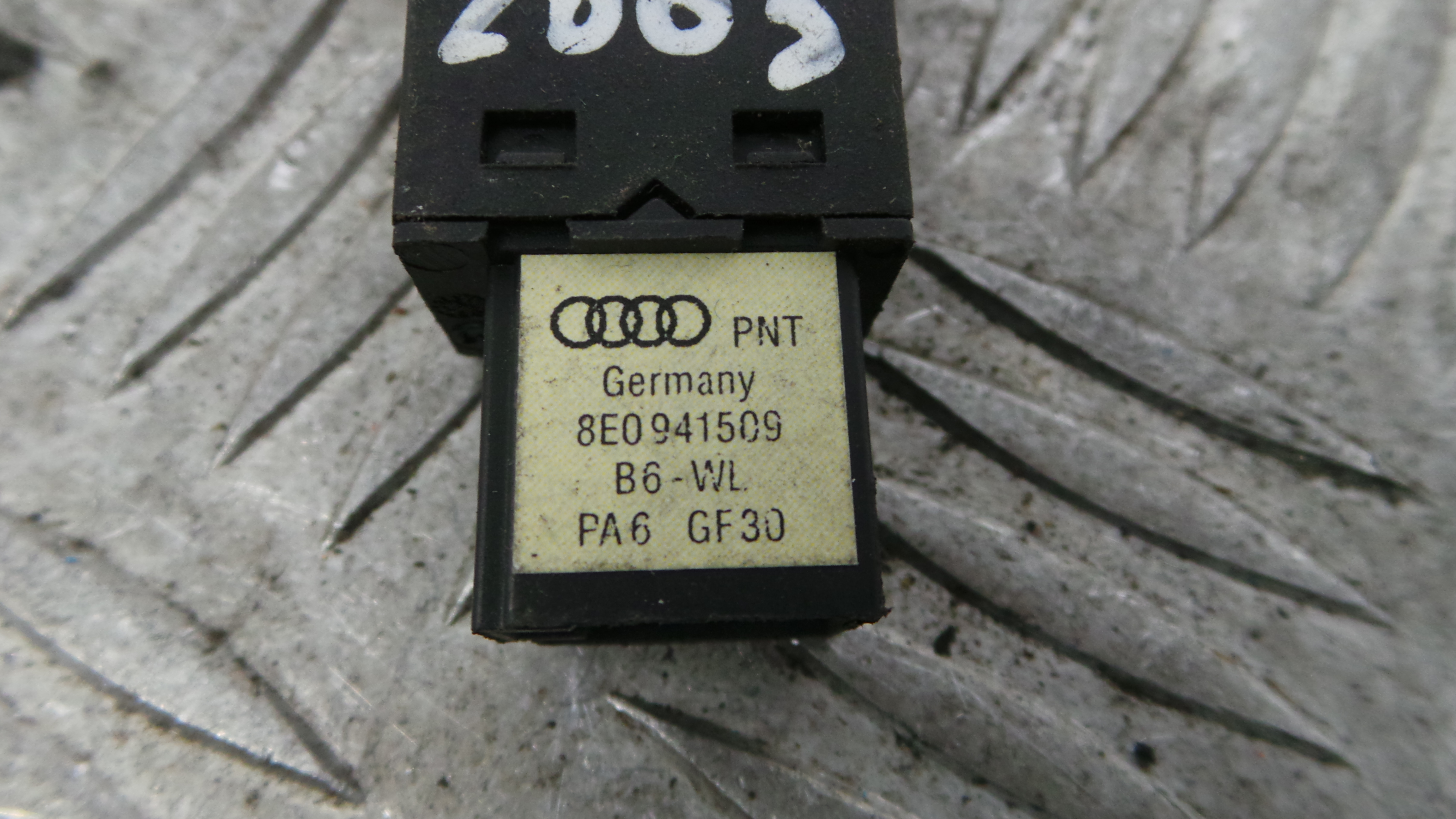 warning 4 piscas 8E0941509 - AUDI A4 B6 (8E2)-36403896