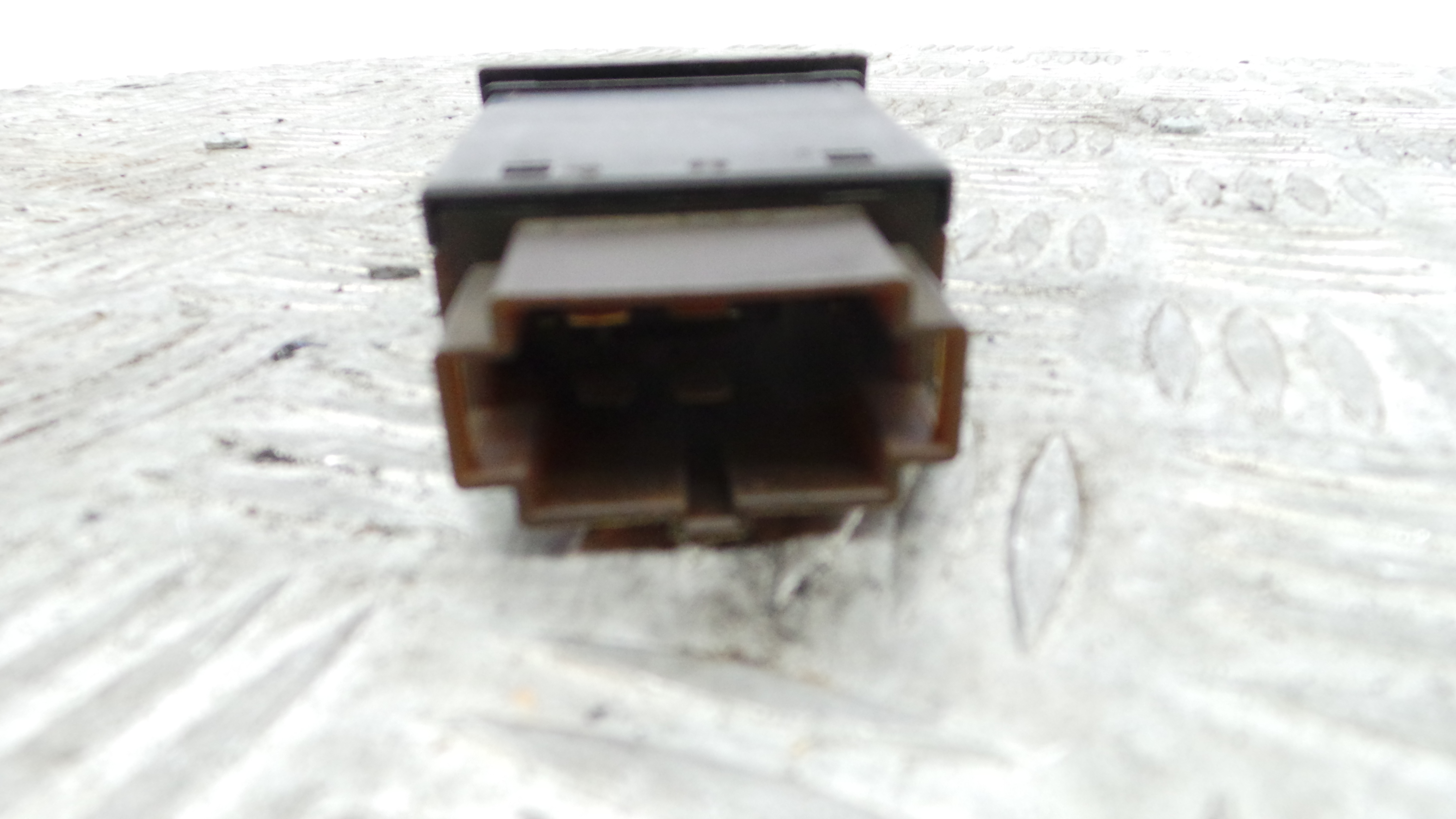 Comutador Interruptor Desembaciador Vidro  - SKODA OCTAVIA I (1U2)-36403925