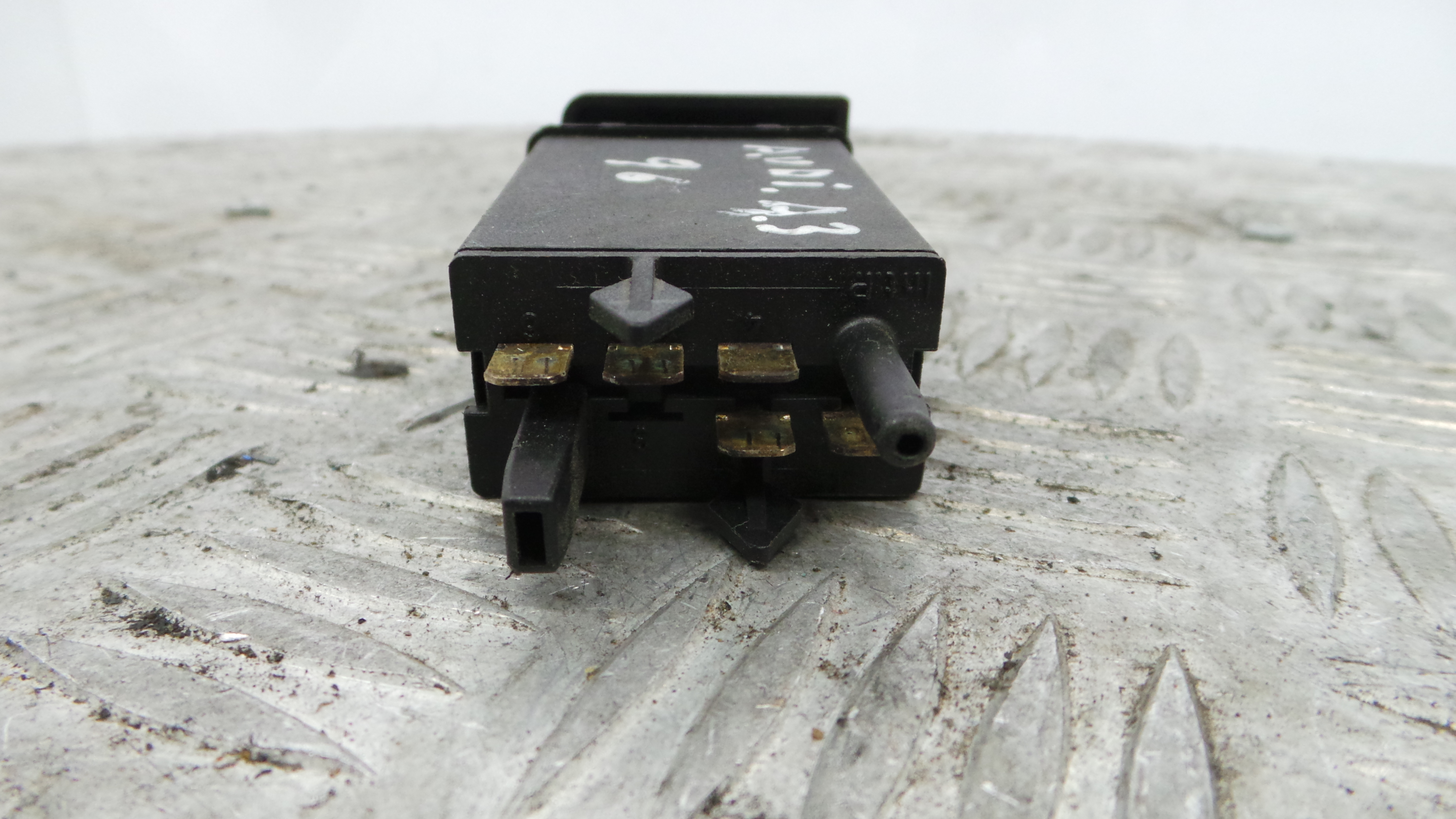 Comutador Interruptor Desembaciador Vidro 8L0941503A - AUDI A3 (8L1)-36403934