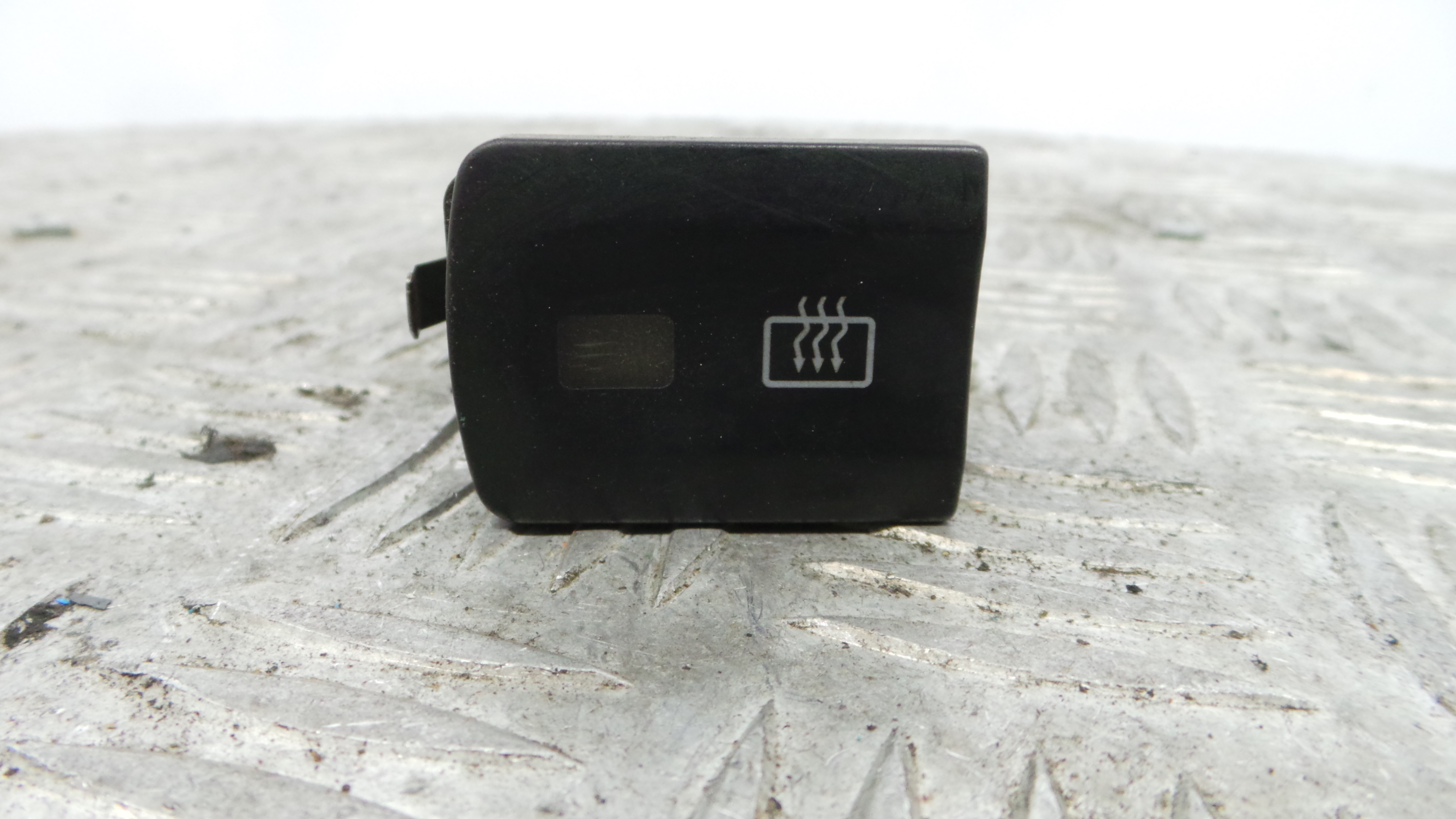 Comutador Interruptor Desembaciador Vidro 8L0941503A - AUDI A3 (8L1)-36403937 Comutador Interruptor Desembaciador Vidro 8L0941503A - AUDI A3 (8L1)-36403937