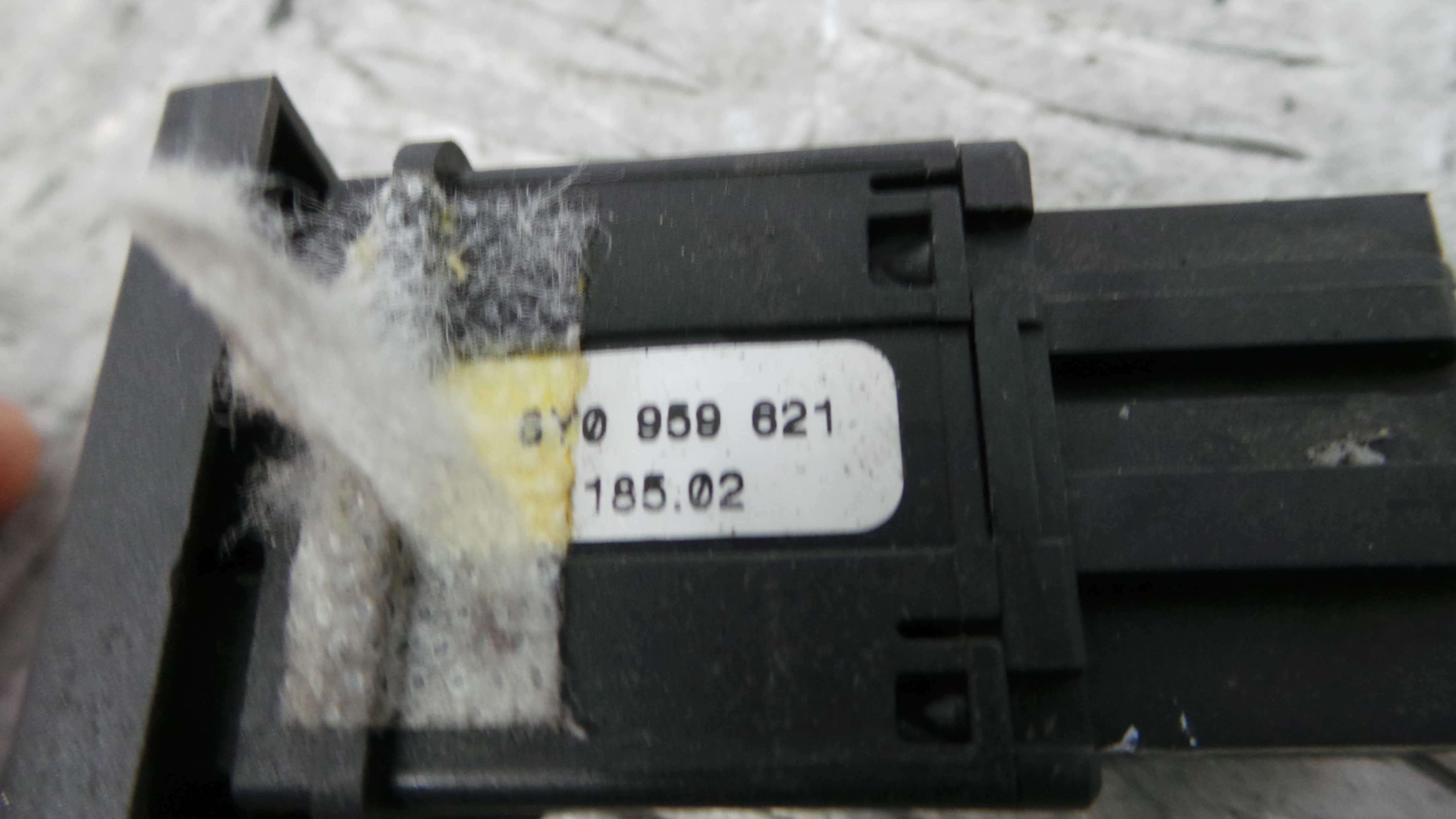 Comutador Interruptor Desembaciador Vidro 6Y0959621 - SKODA FABIA I (6Y2)-36403957