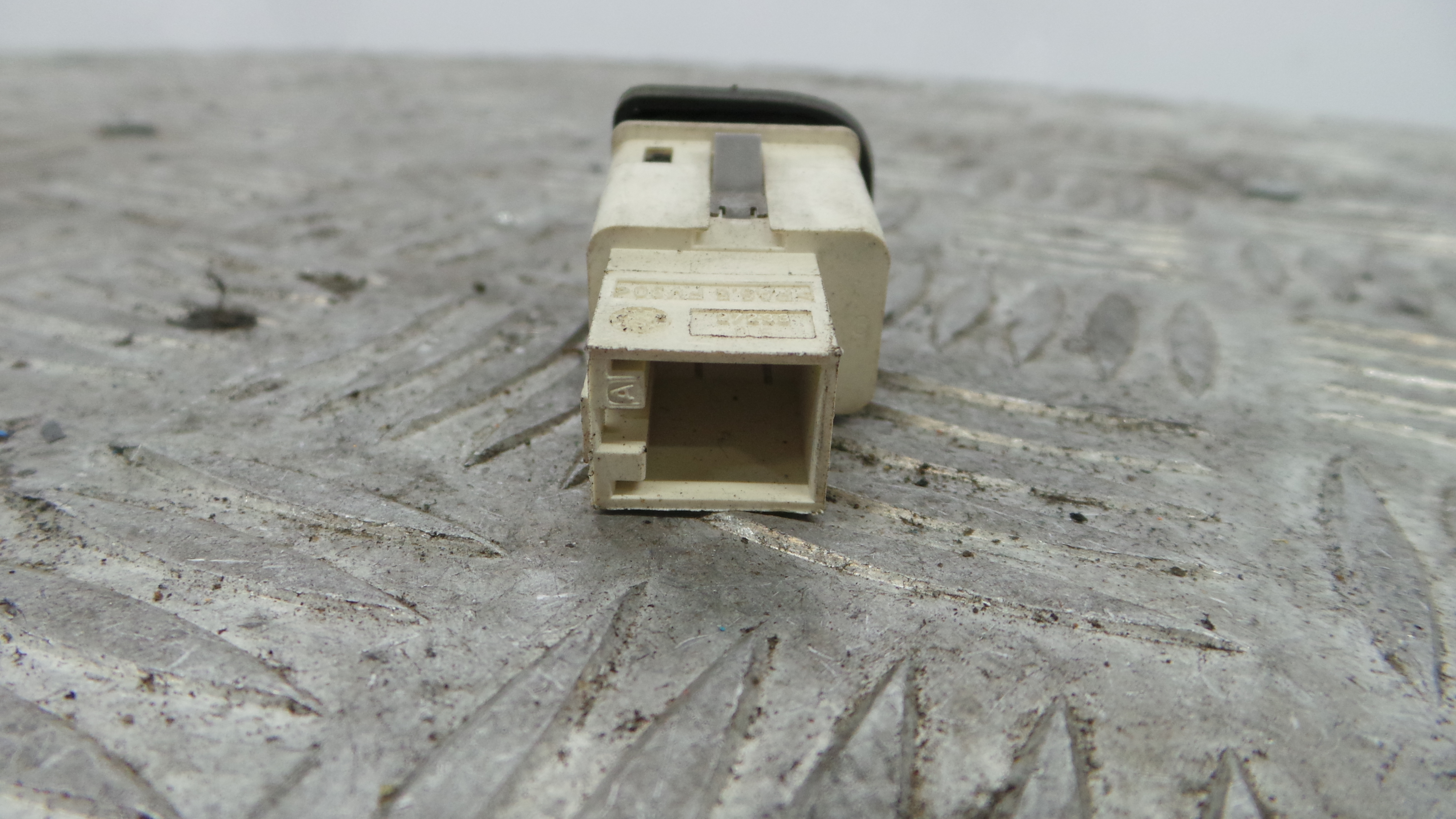 Botão ESP 8E1927134 - AUDI A4 B6 (8E2)-36405331