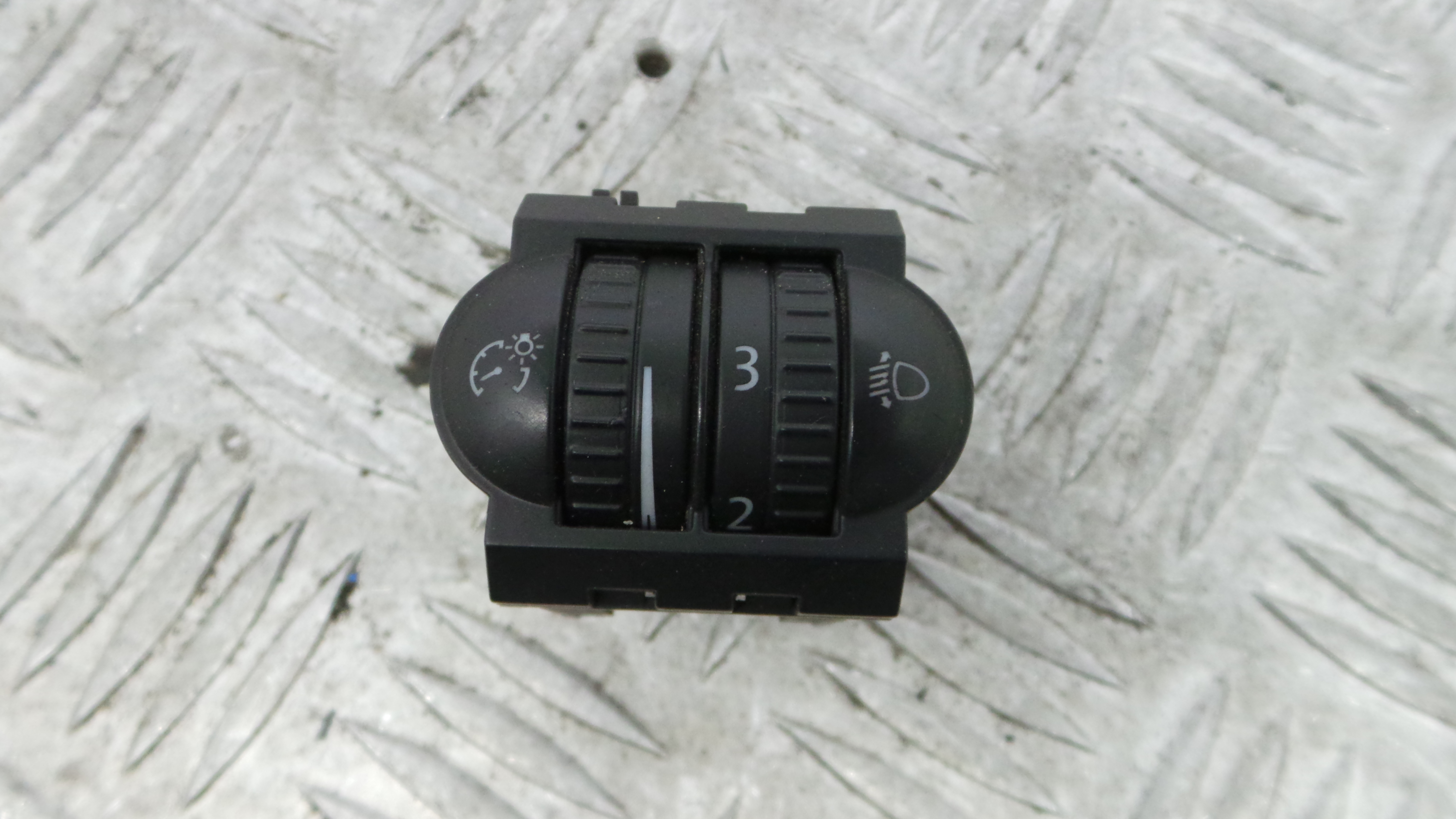 Comando de Regulação dos Faróis 1K0941333D - VW GOLF V (1K1)-36405360 Comando de Regulação dos Faróis 1K0941333D - VW GOLF V (1K1)-36405360