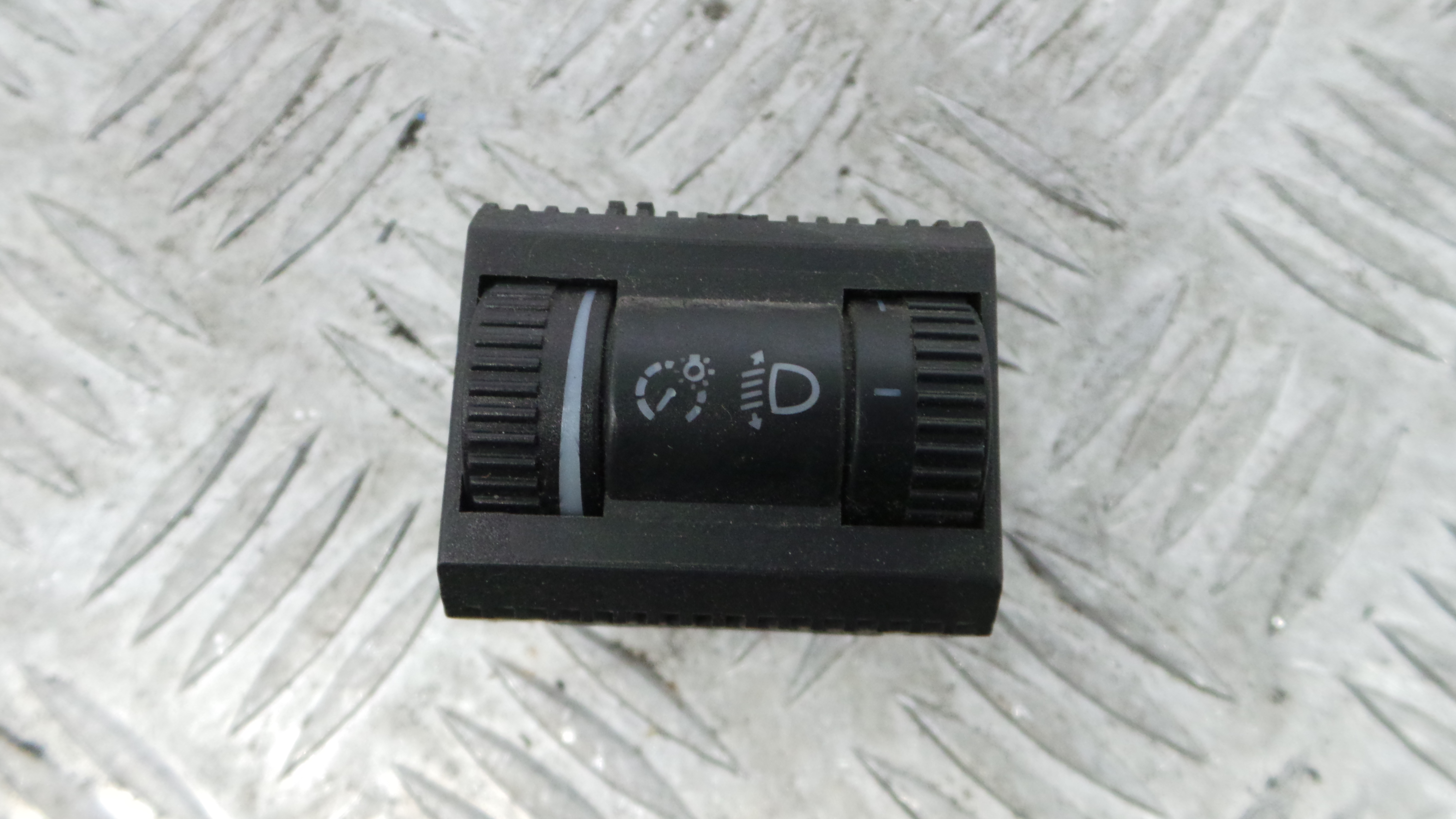 Comando de Regulação dos Faróis  6R0941333 - VW POLO V (6R1, 6C1)-36405366