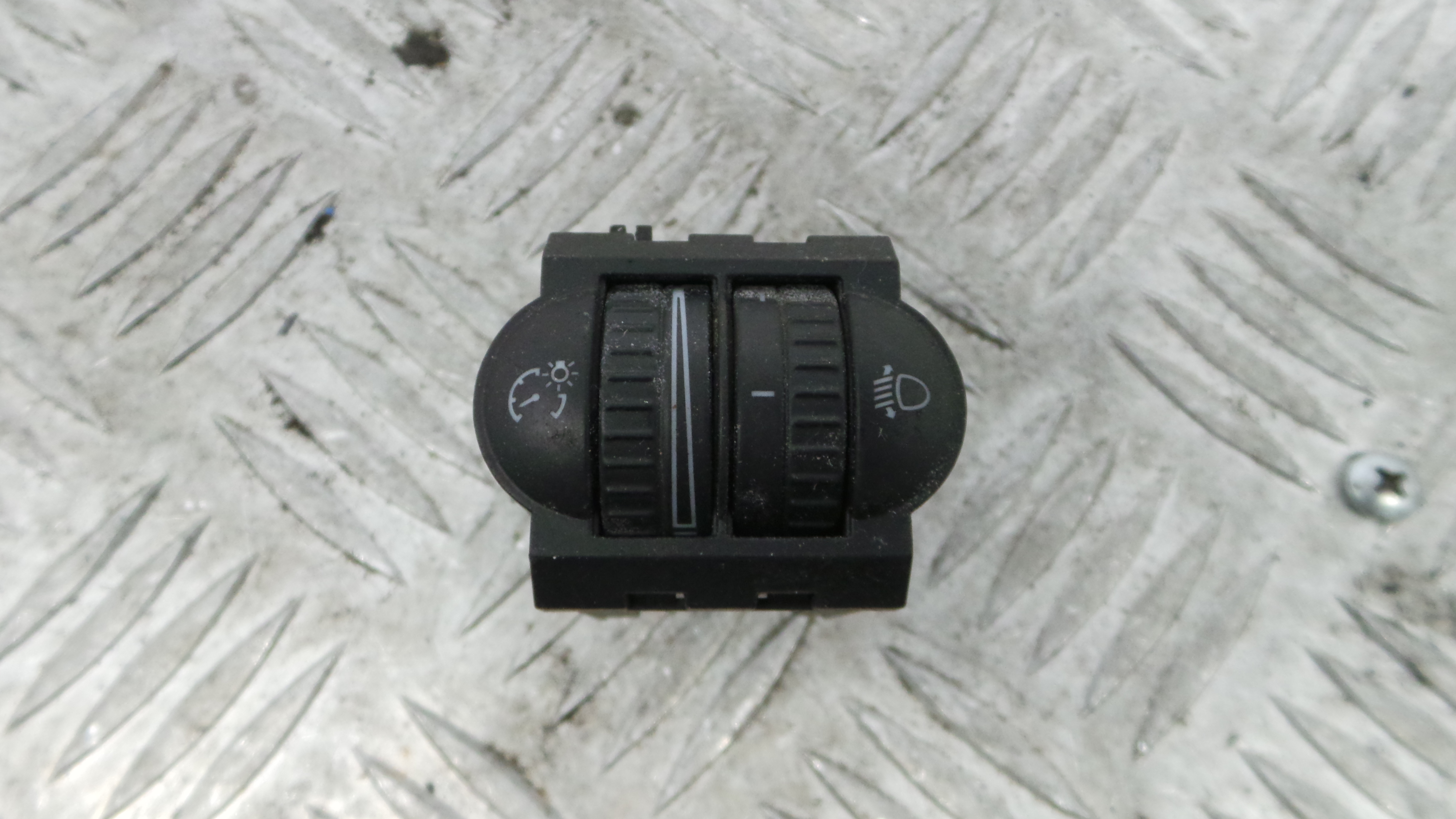 Comando de Regulação dos Faróis 1K0941333A - VW GOLF V (1K1)-36405369 Comando de Regulação dos Faróis 1K0941333A - VW GOLF V (1K1)-36405369