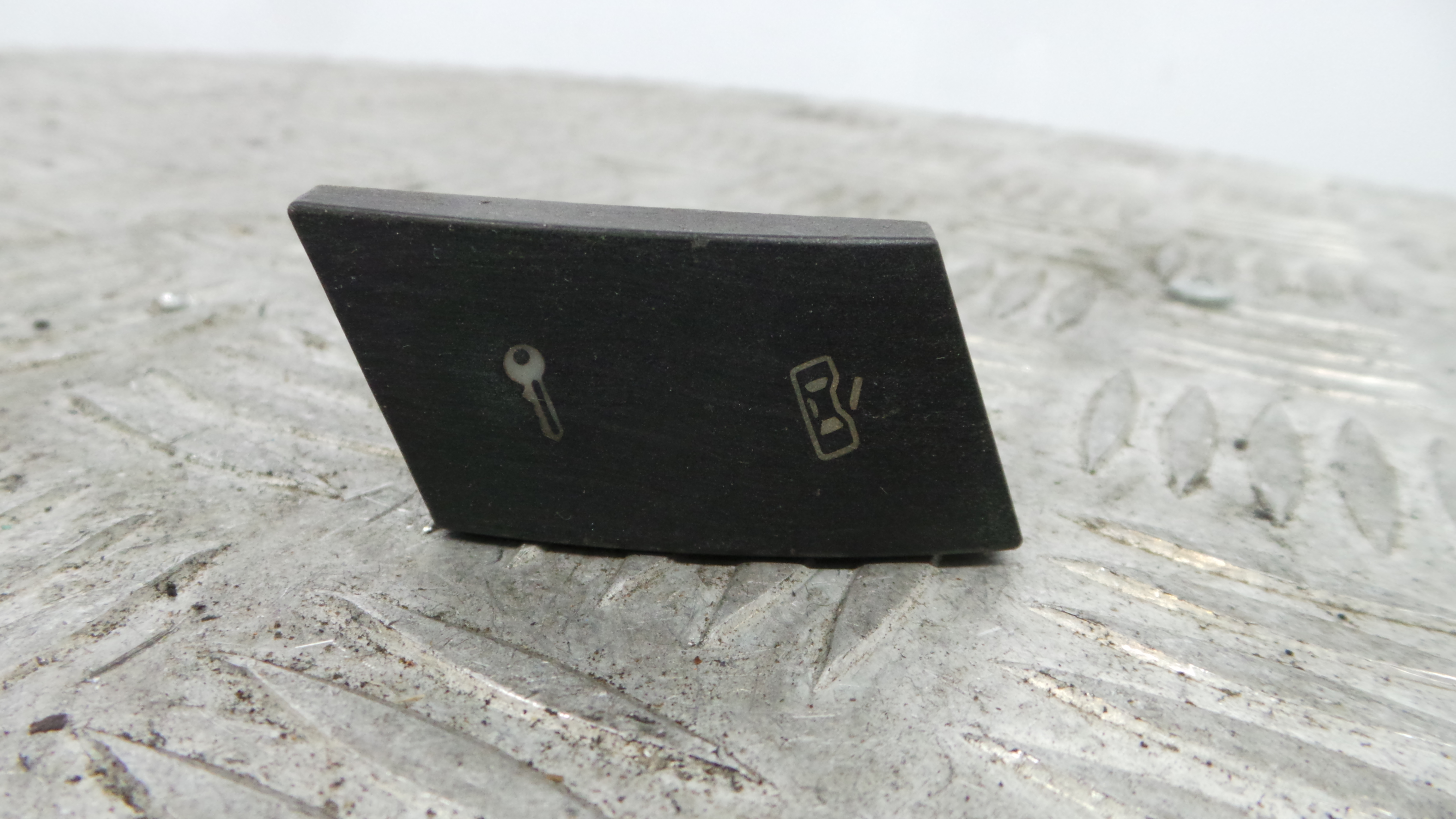 	Interruptor / Comando Fecho Central 6L1962125 - SEAT IBIZA III (6L1), IBIZA Mk III (6L1)-36405638