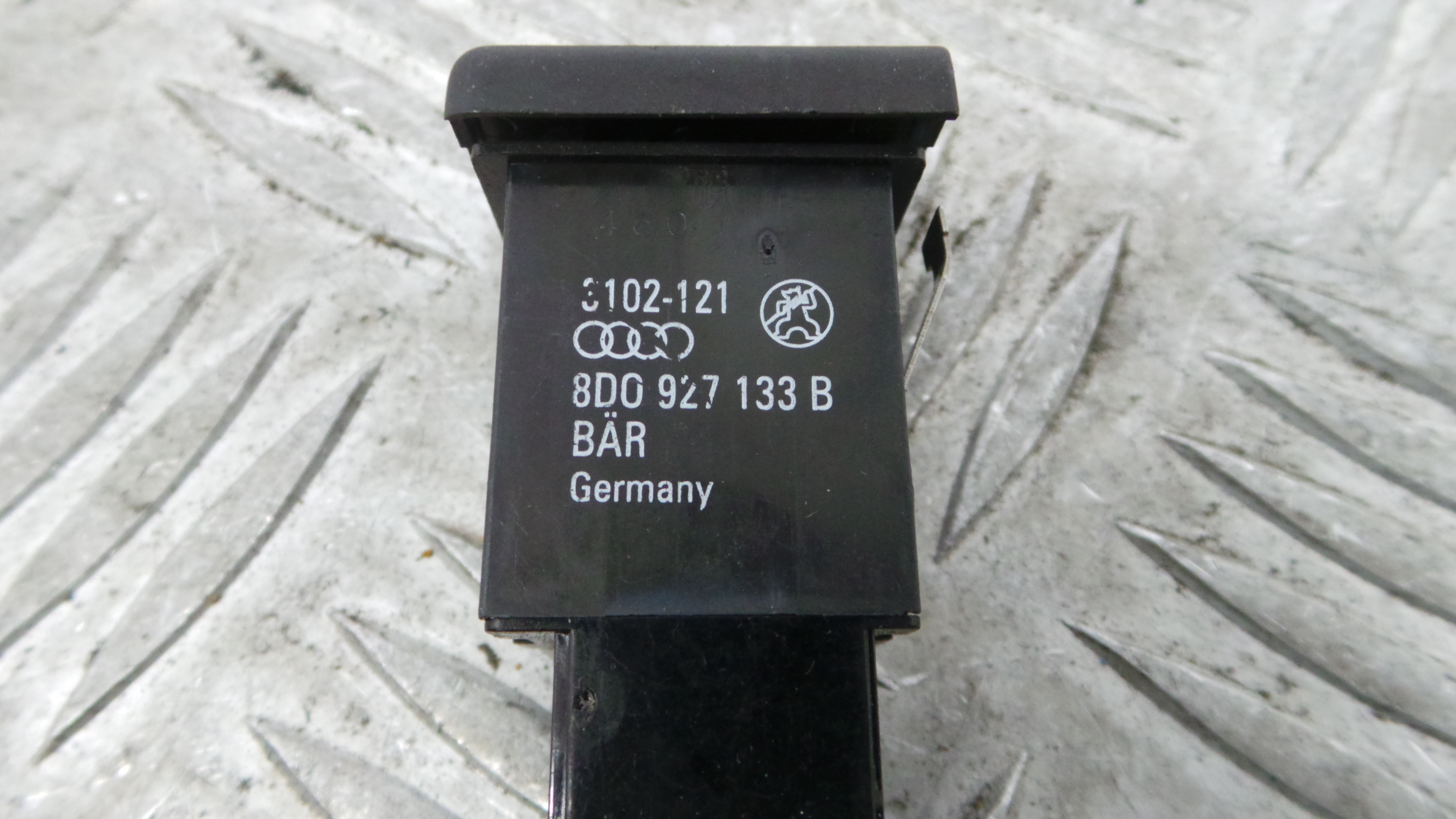 Botão ASR 8D0927133B - AUDI A4 B6 (8E2)-36405647