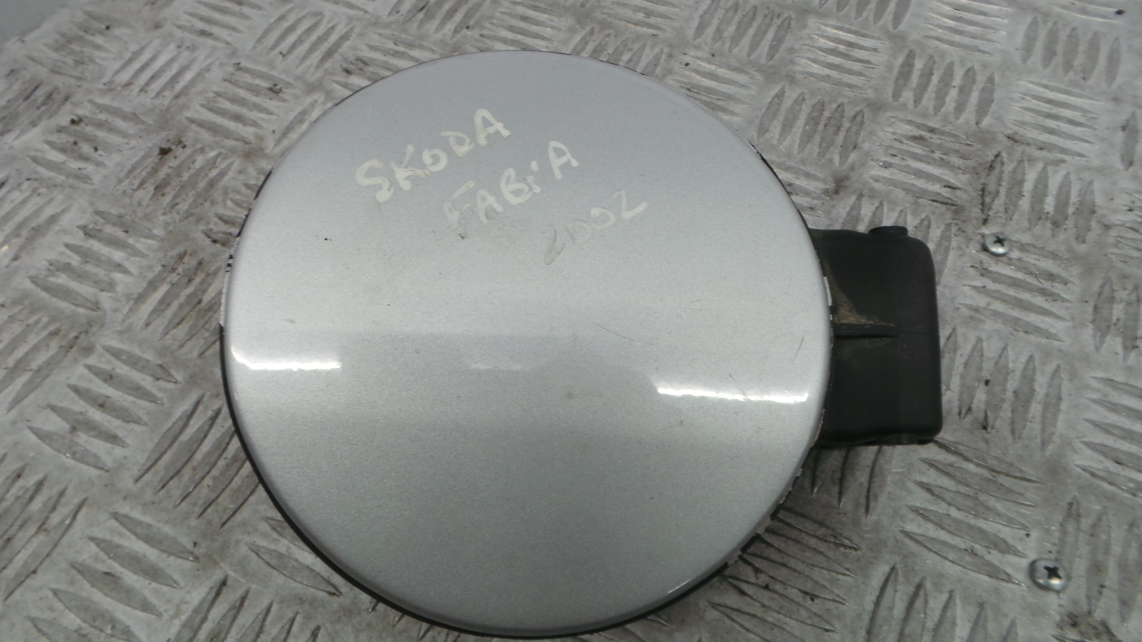 Tampão de Combustivel 6Y6809857 - SKODA FABIA I (6Y2)-36405745 Tampão de Combustivel 6Y6809857 - SKODA FABIA I (6Y2)-36405745