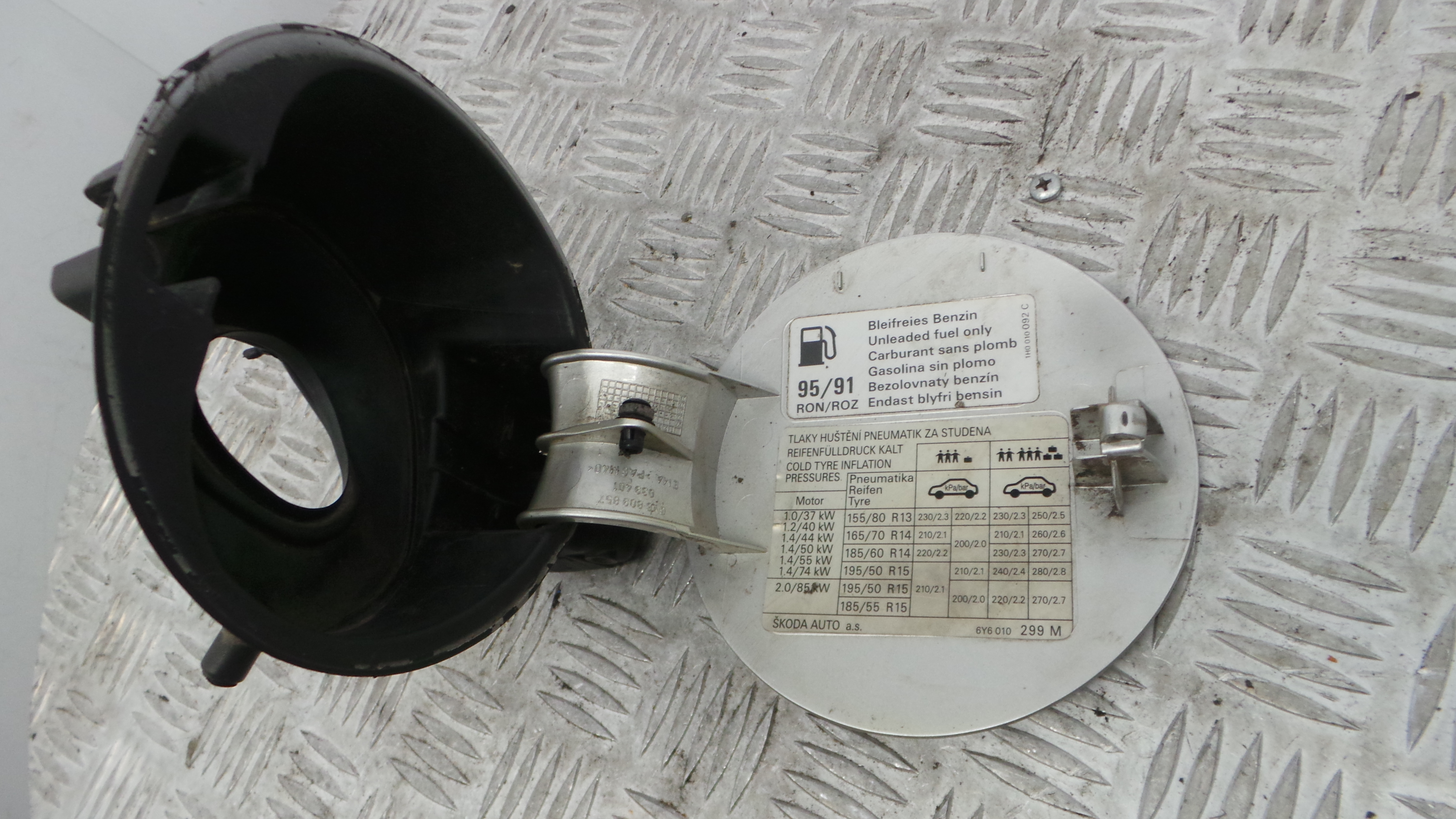 Tampão de Combustivel 6Y6809857 - SKODA FABIA I (6Y2)-36405745