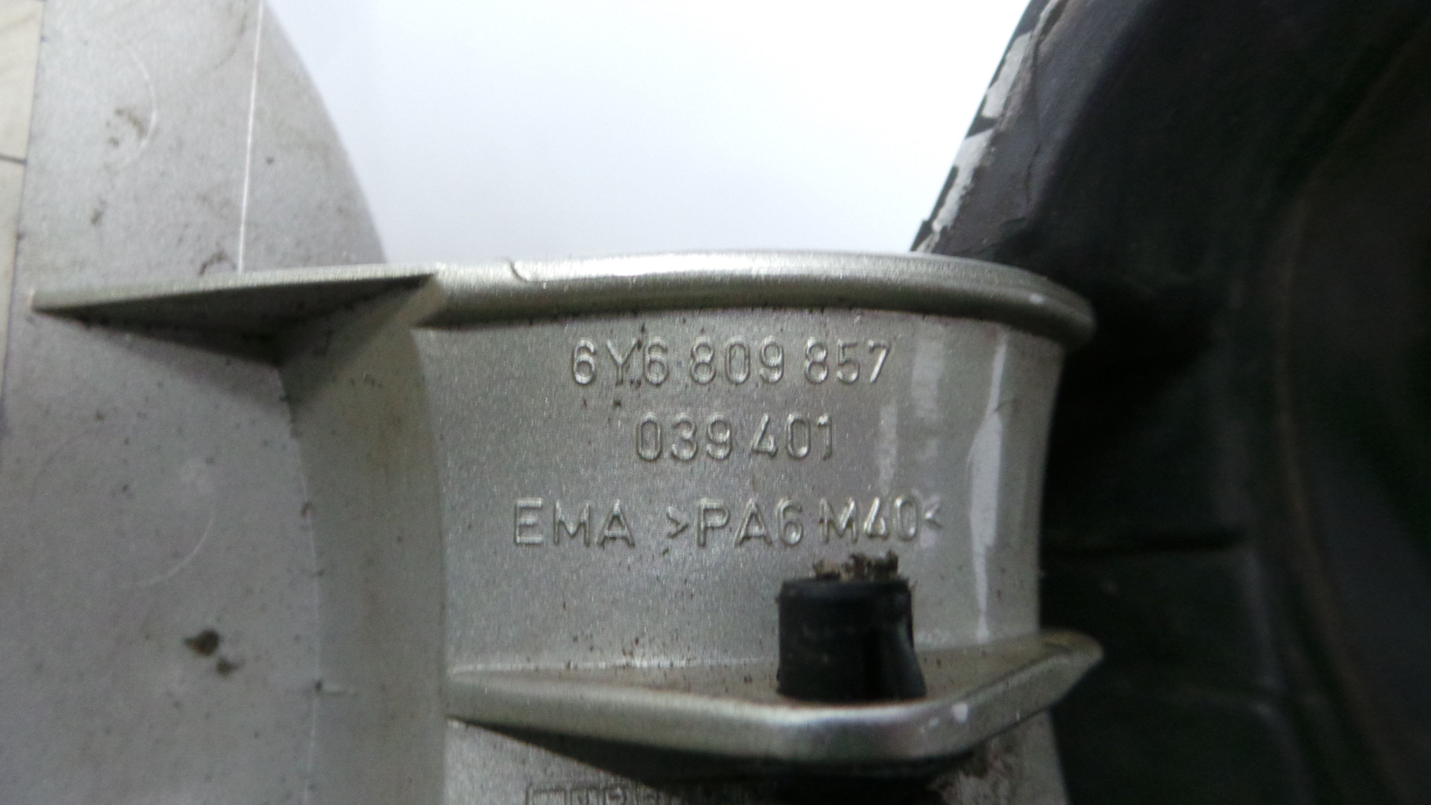 Tampão de Combustivel 6Y6809857 - SKODA FABIA I (6Y2)-36405745