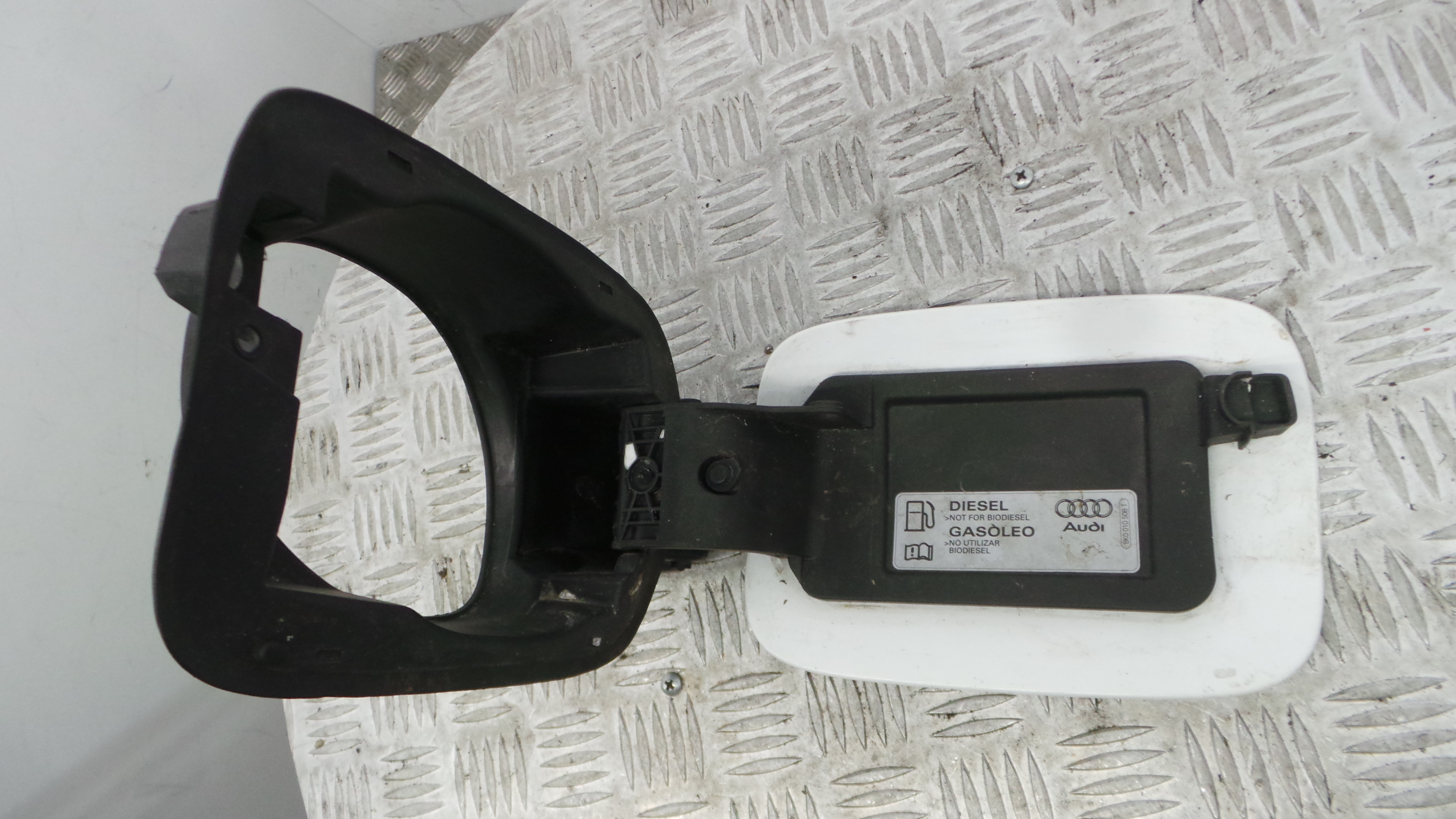 Tampão de Combustivel 8K0809999A - AUDI A4 B8 (8K2)-36405918