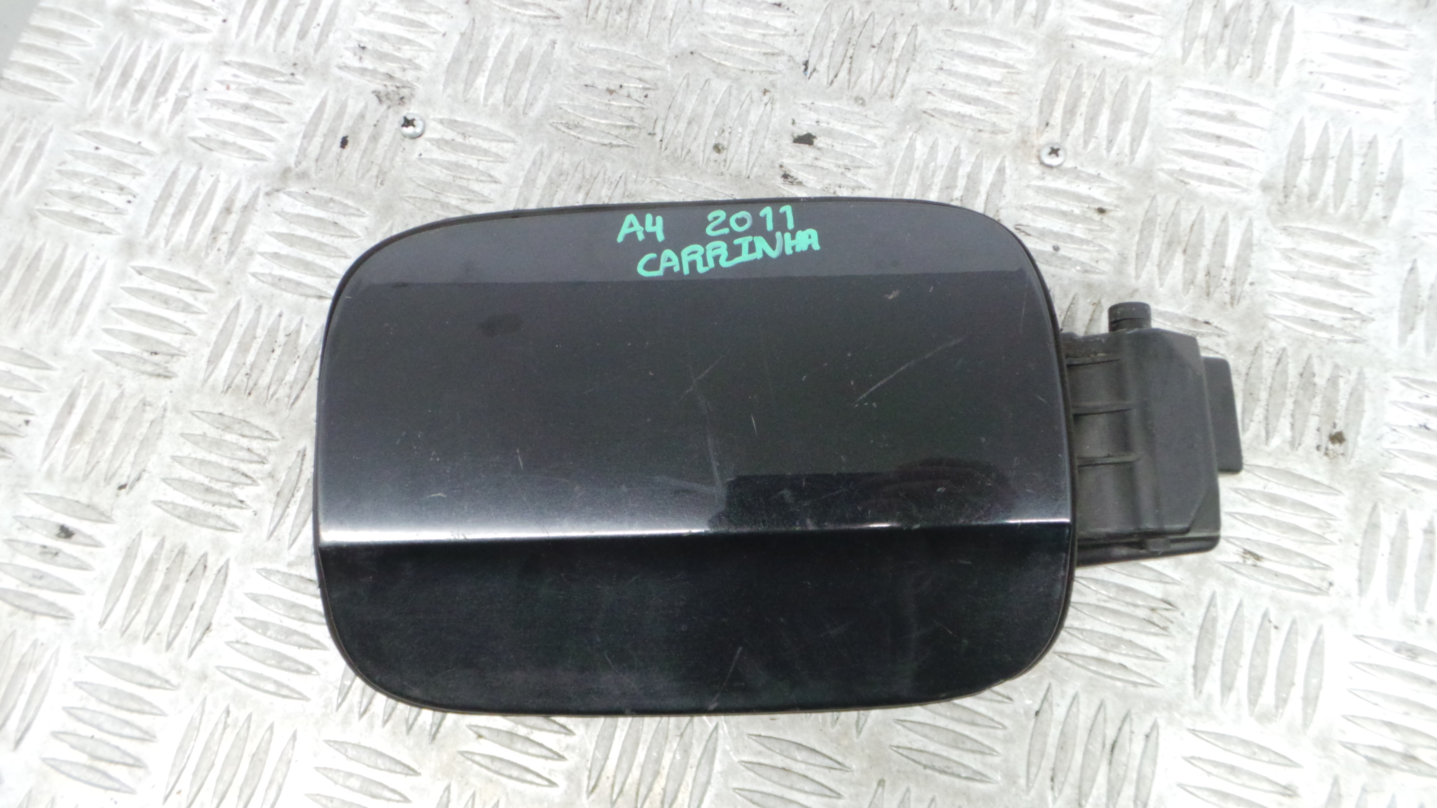 Tampão de Combustivel  8K0809999A - AUDI A4 B8 Avant (8K5)-36405950