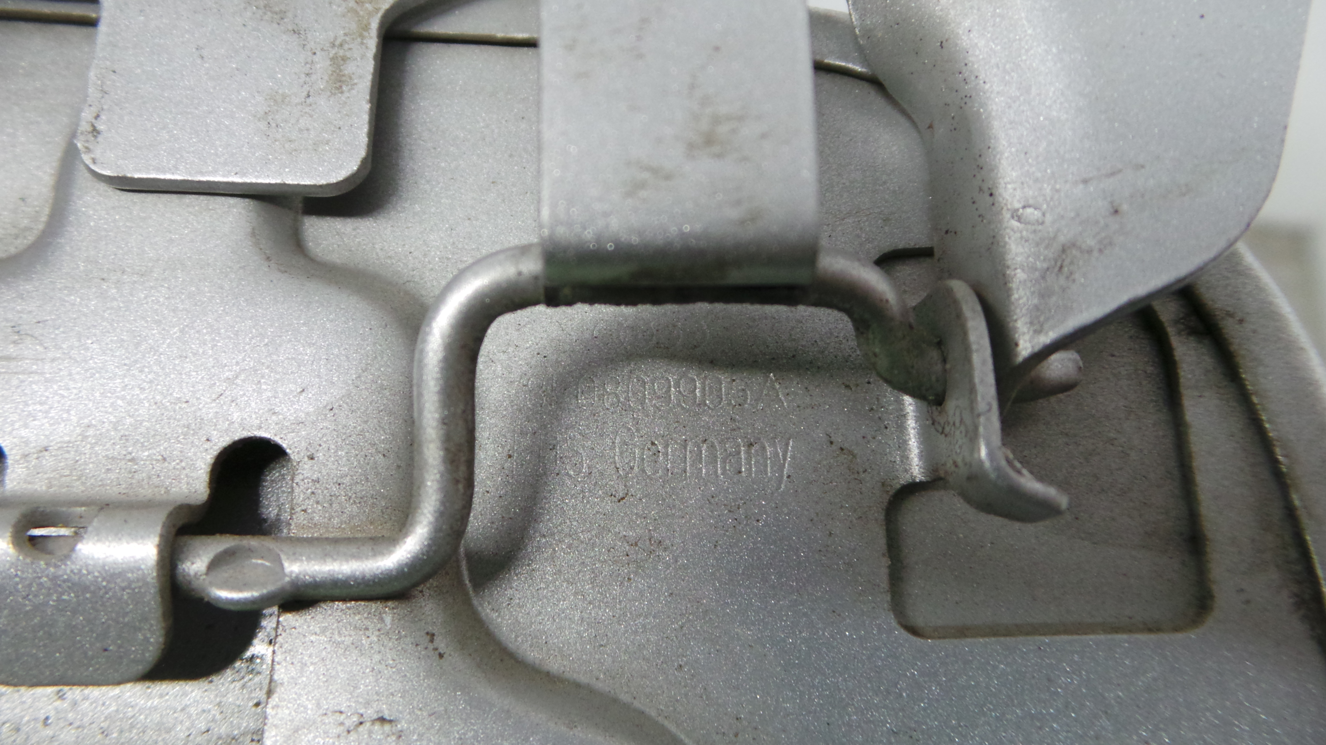 Tampão de Combustivel 8L0809905A - AUDI A3 (8L1)-36406006