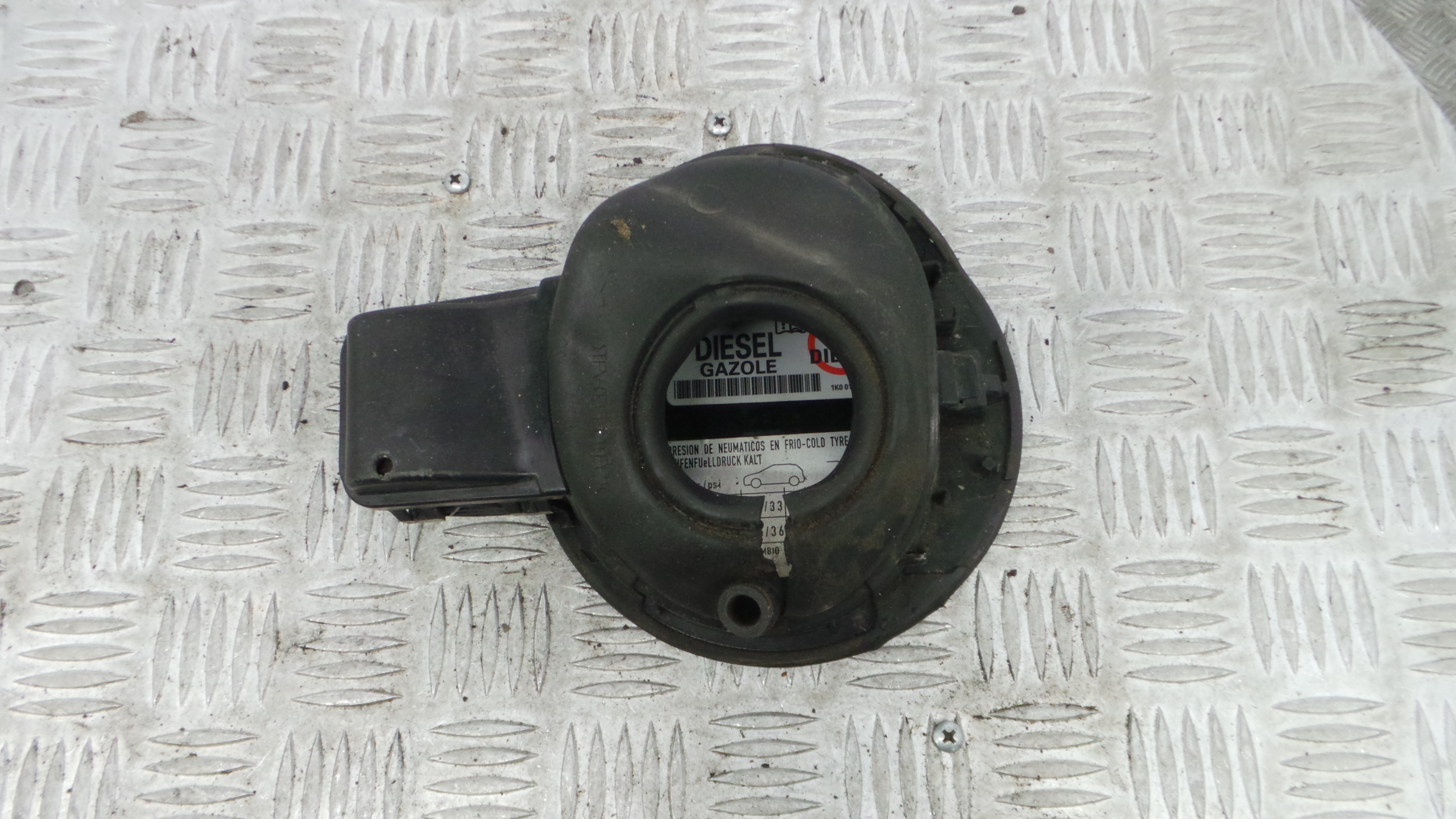 Tampão de Combustivel  6J4809905F - SEAT IBIZA IV (6J5, 6P1), IBIZA Mk IV (6J5, 6P1)-36406448