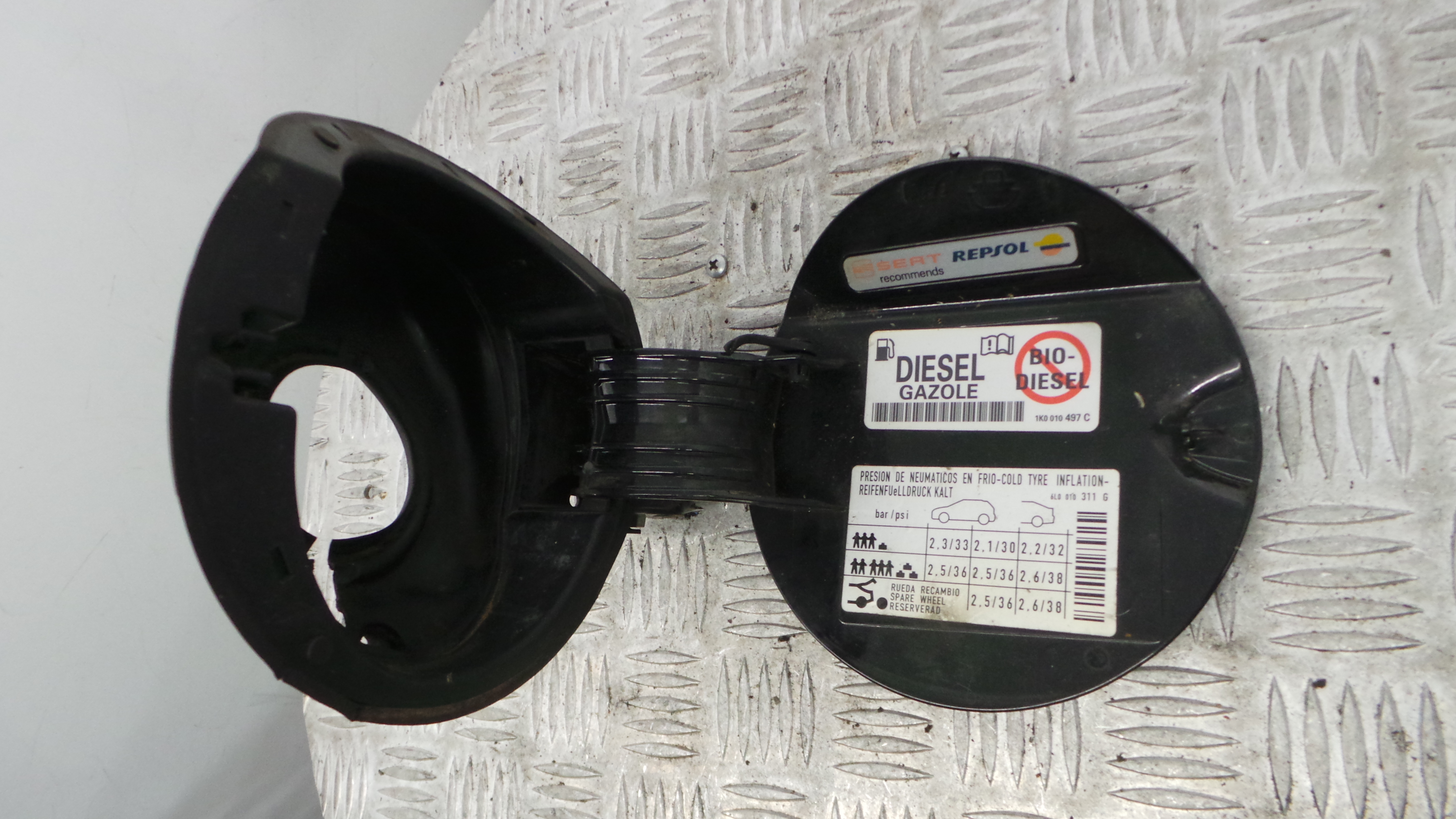 Tampão de Combustivel  6J4809905F - SEAT IBIZA IV (6J5, 6P1), IBIZA Mk IV (6J5, 6P1)-36406448