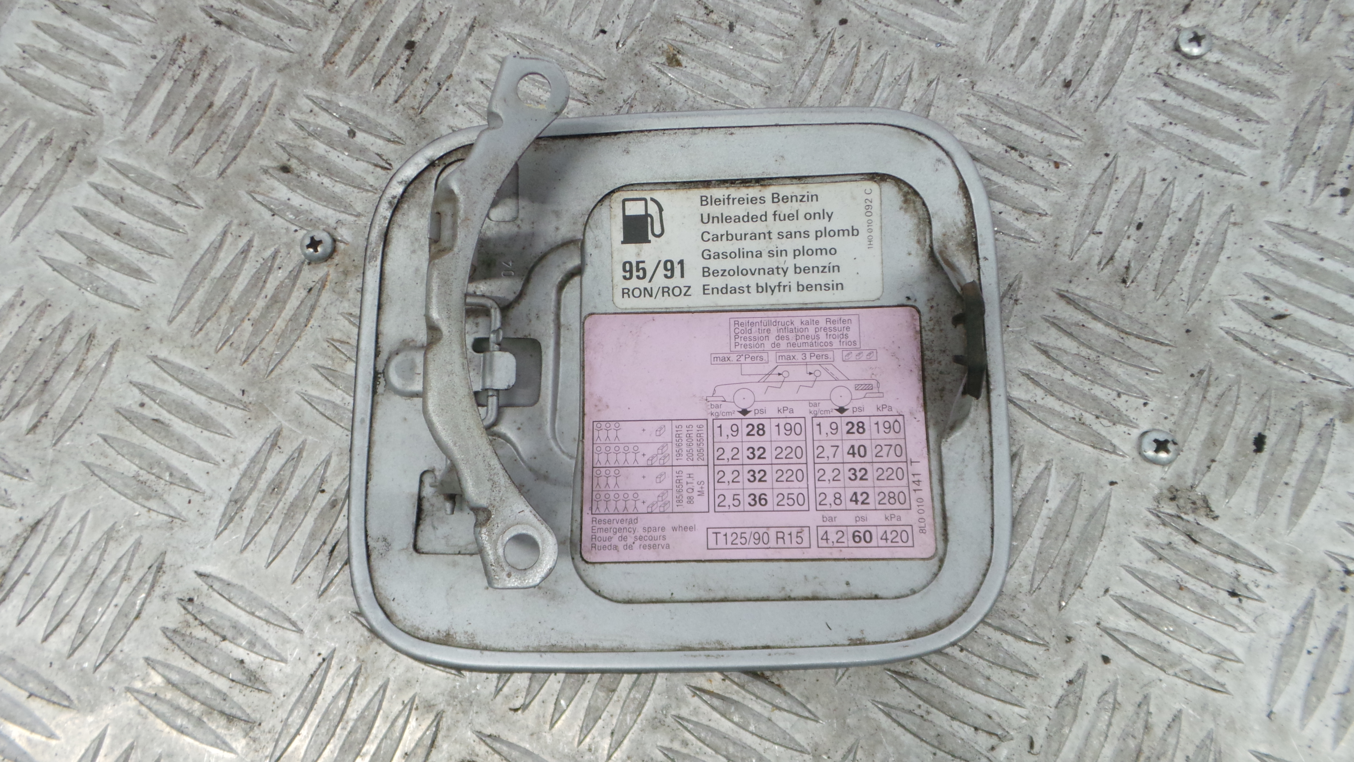 Tampão de Combustivel 8L0809905A - AUDI A3 (8L1)-36406539