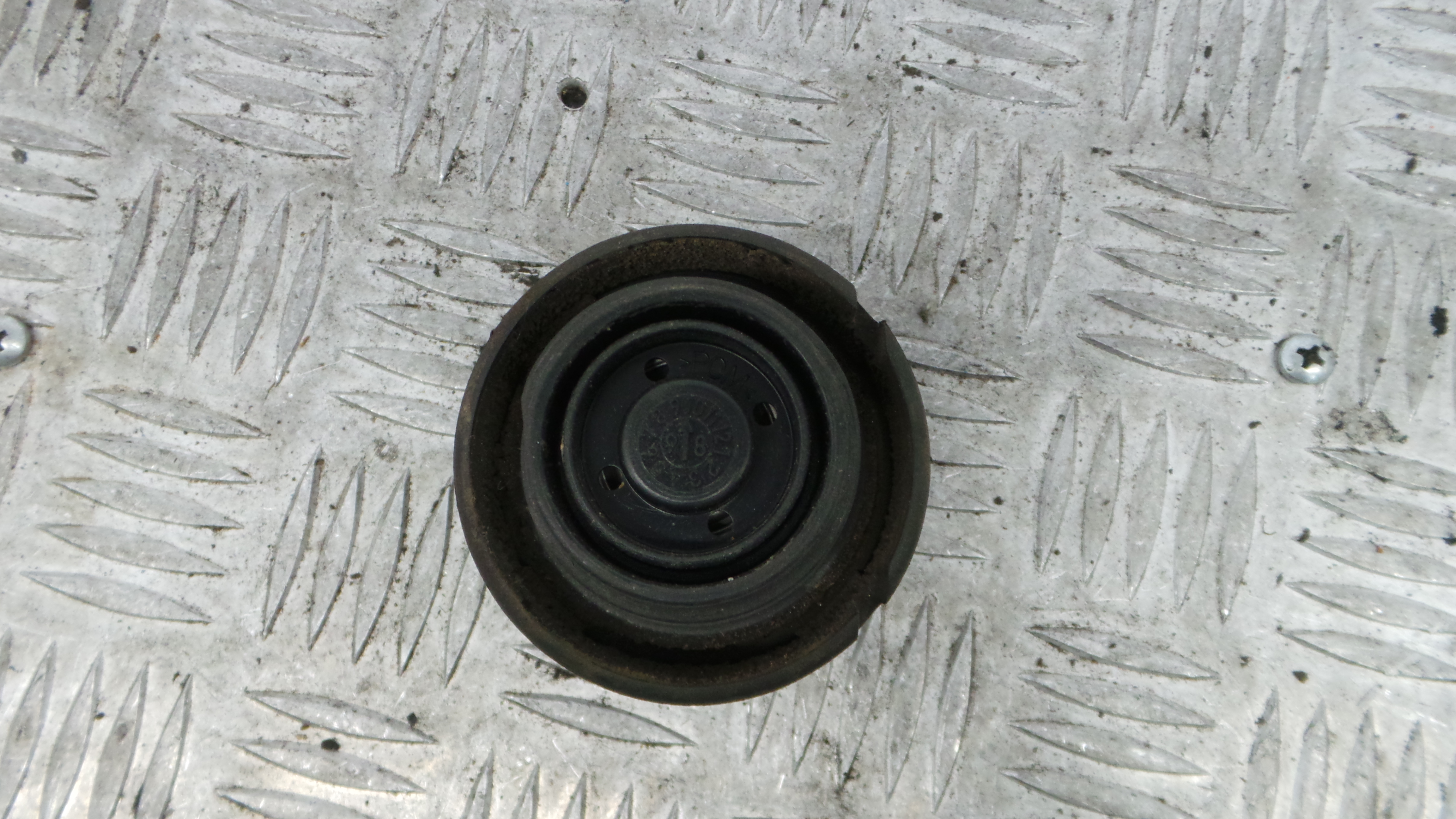 Tampão de Combustivel  1H0201553B - AUDI A3 (8L1)-36406626