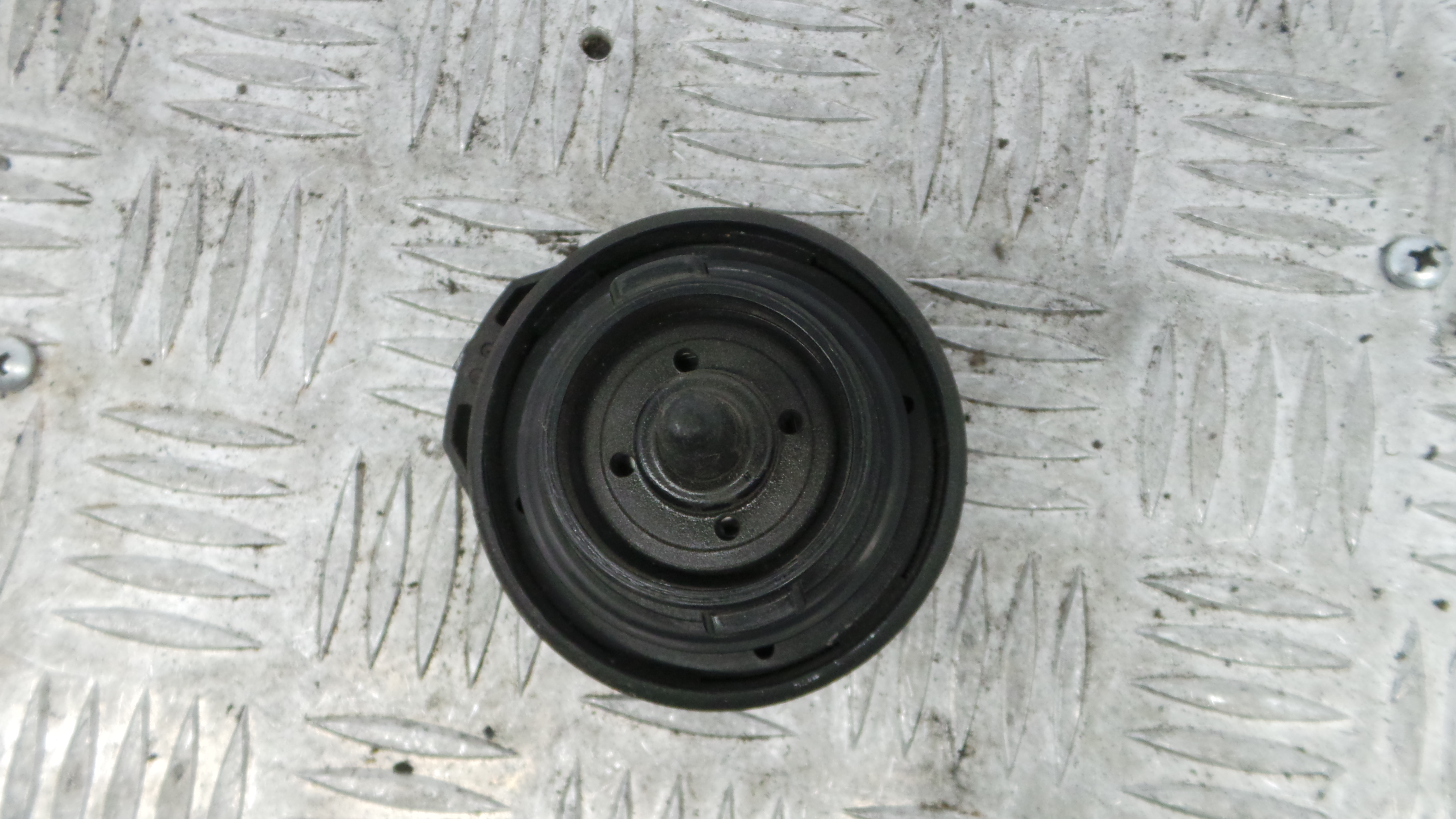 Tampão de Combustivel  3C0201553K - AUDI A4 B8 (8K2)-36406654