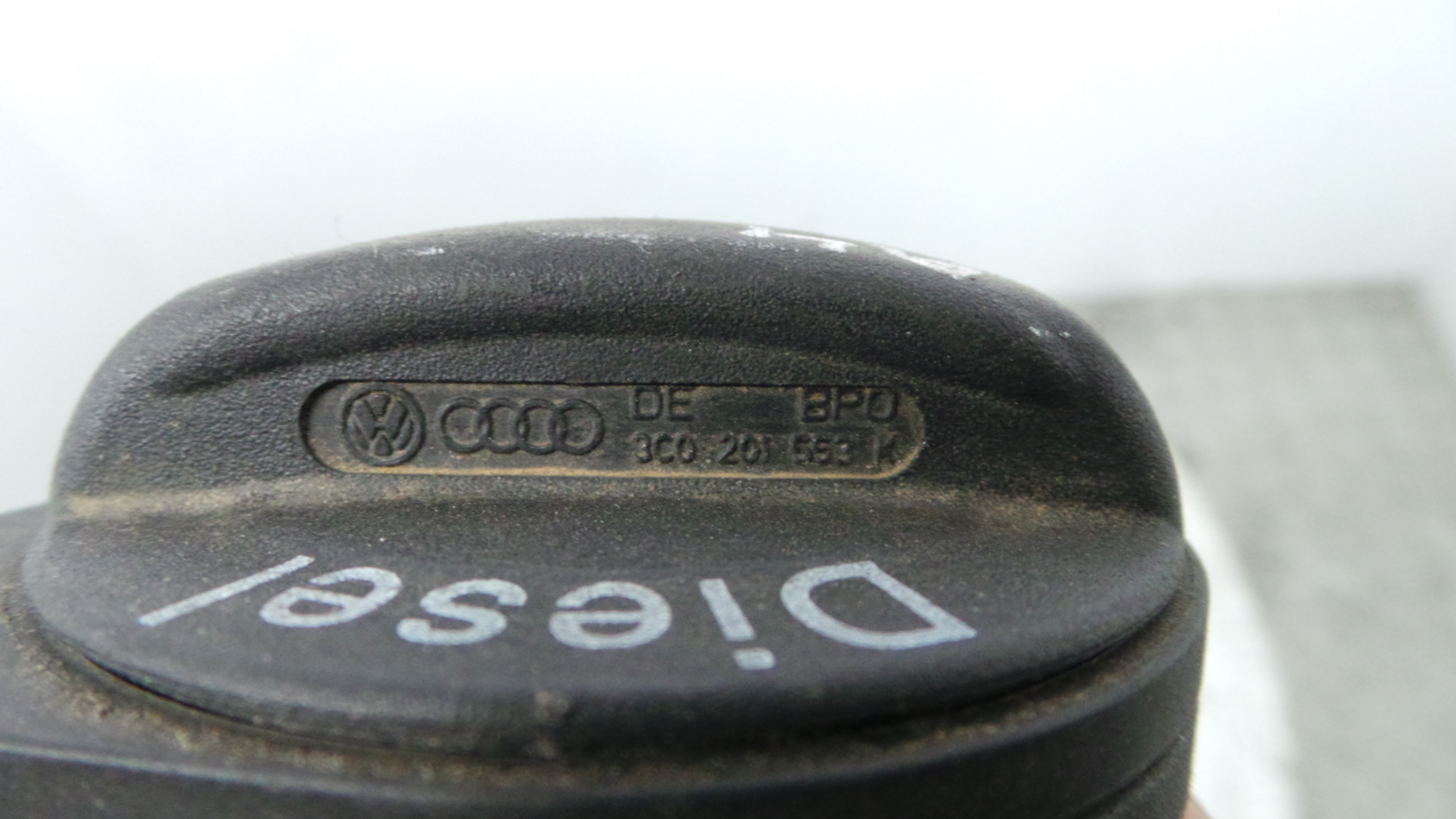 Tampão de Combustivel  3C0201553K - AUDI A4 B8 (8K2)-36406654