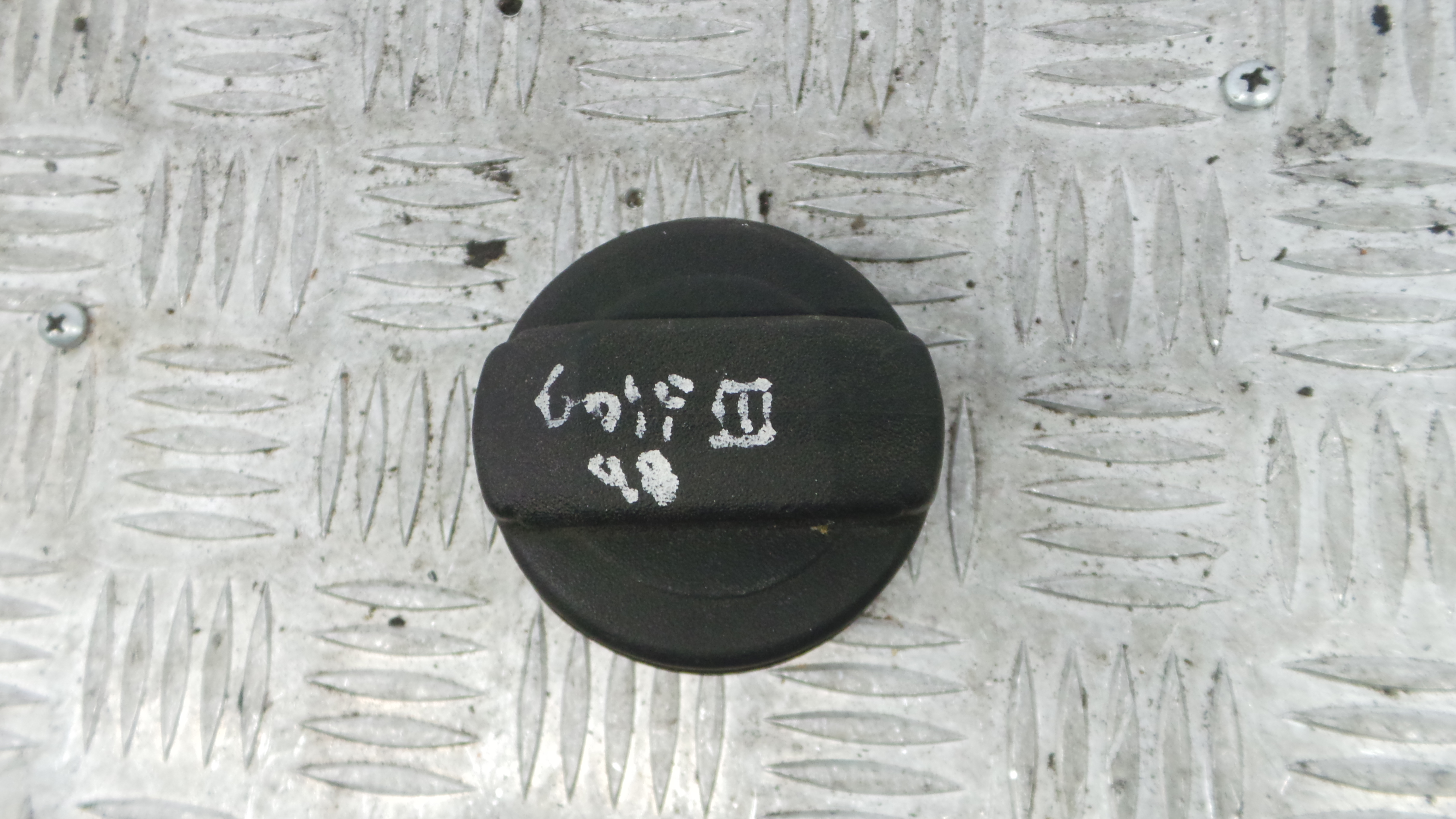 Tampão de Combustivel 191201553A - VW GOLF III (1H1), GOLF Mk III (1H1)-36406675 Tampão de Combustivel 191201553A - VW GOLF III (1H1), GOLF Mk III (1H1)-36406675