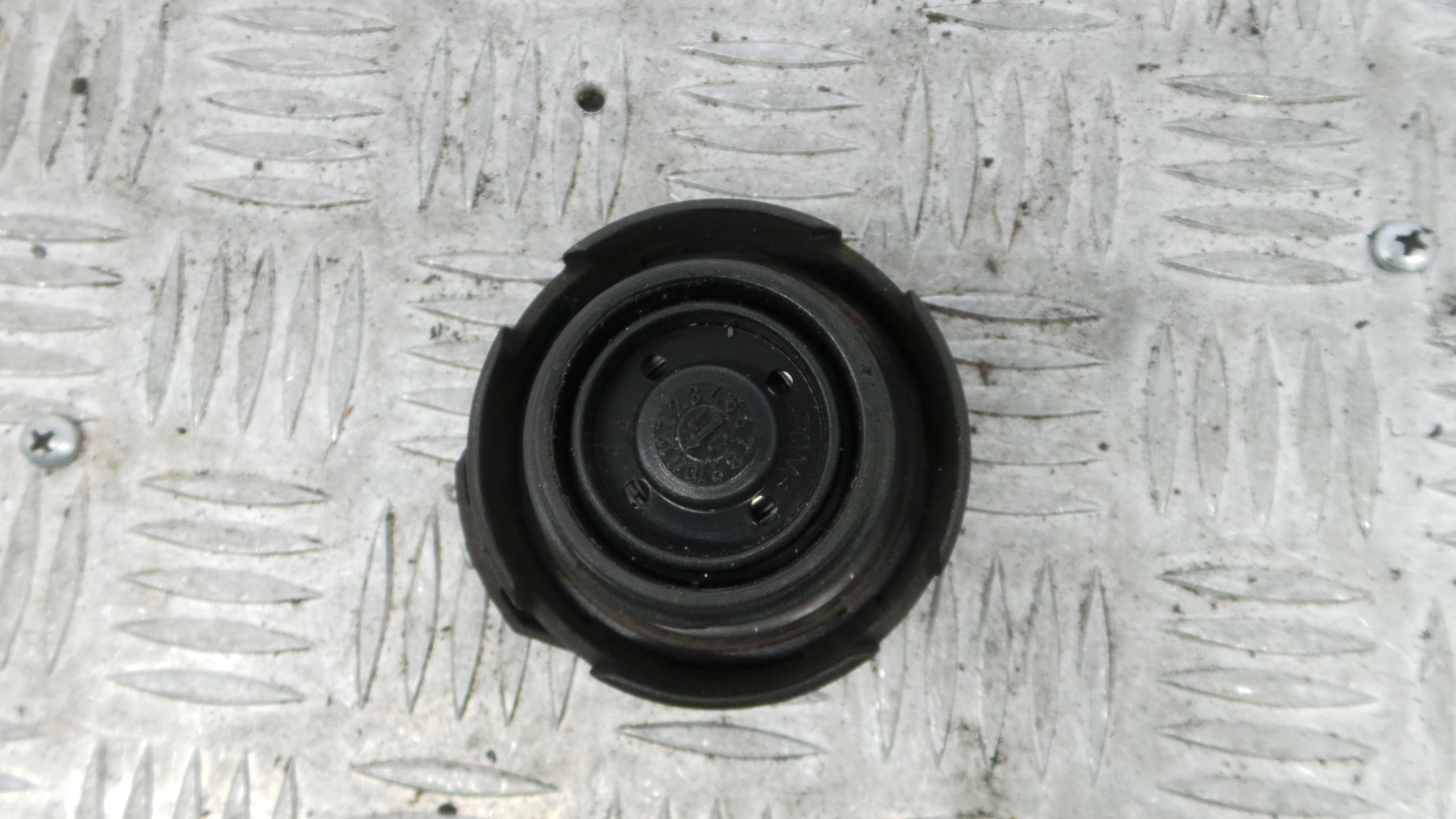 Tampão de Combustivel  1J0201553C - AUDI A3 (8L1)-36406718