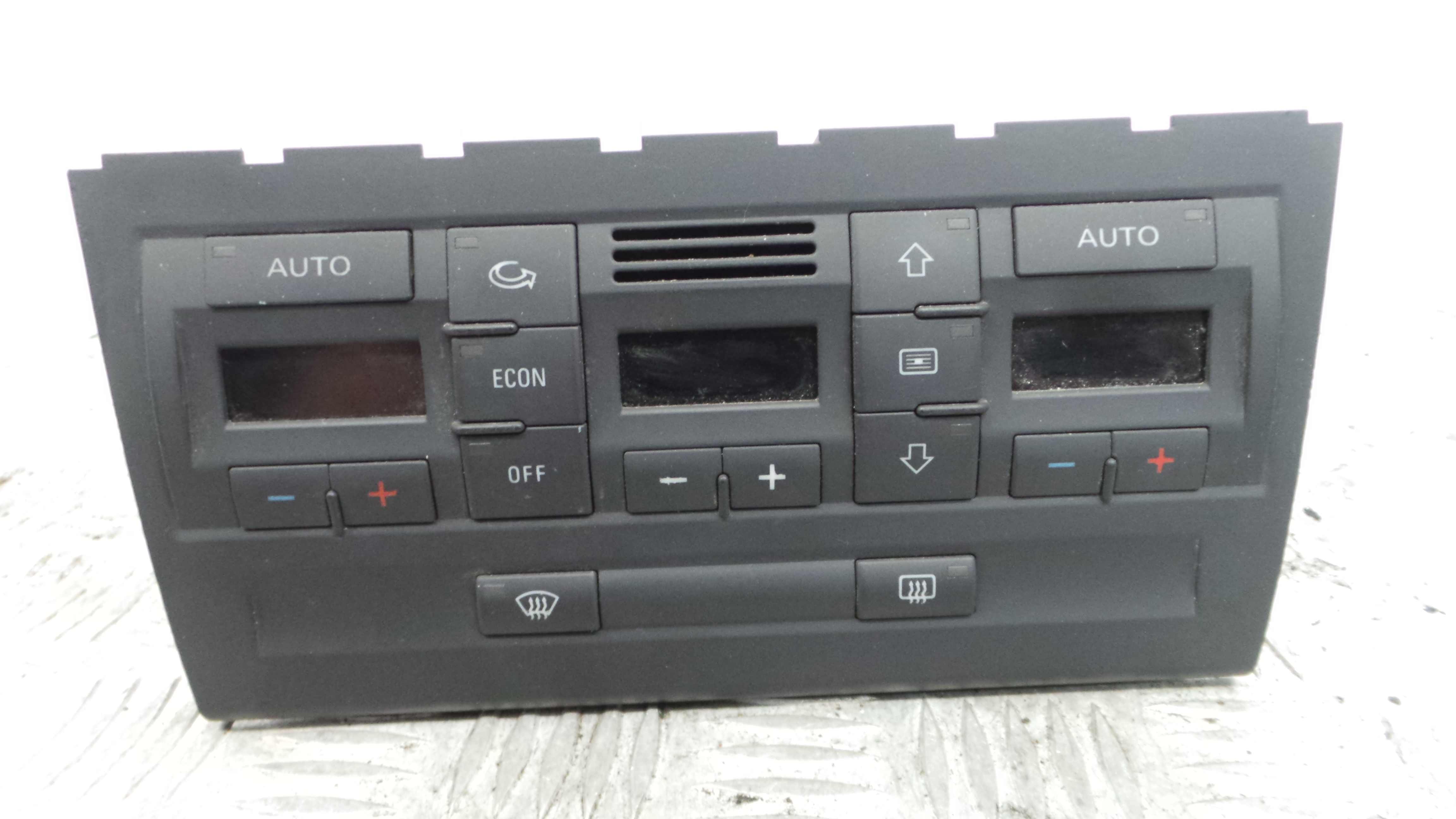 Comando da Sofagem / Climatronic 8E0820043BL - AUDI A4 B7 (8EC)-36406945 Comando da Sofagem / Climatronic 8E0820043BL - AUDI A4 B7 (8EC)-36406945
