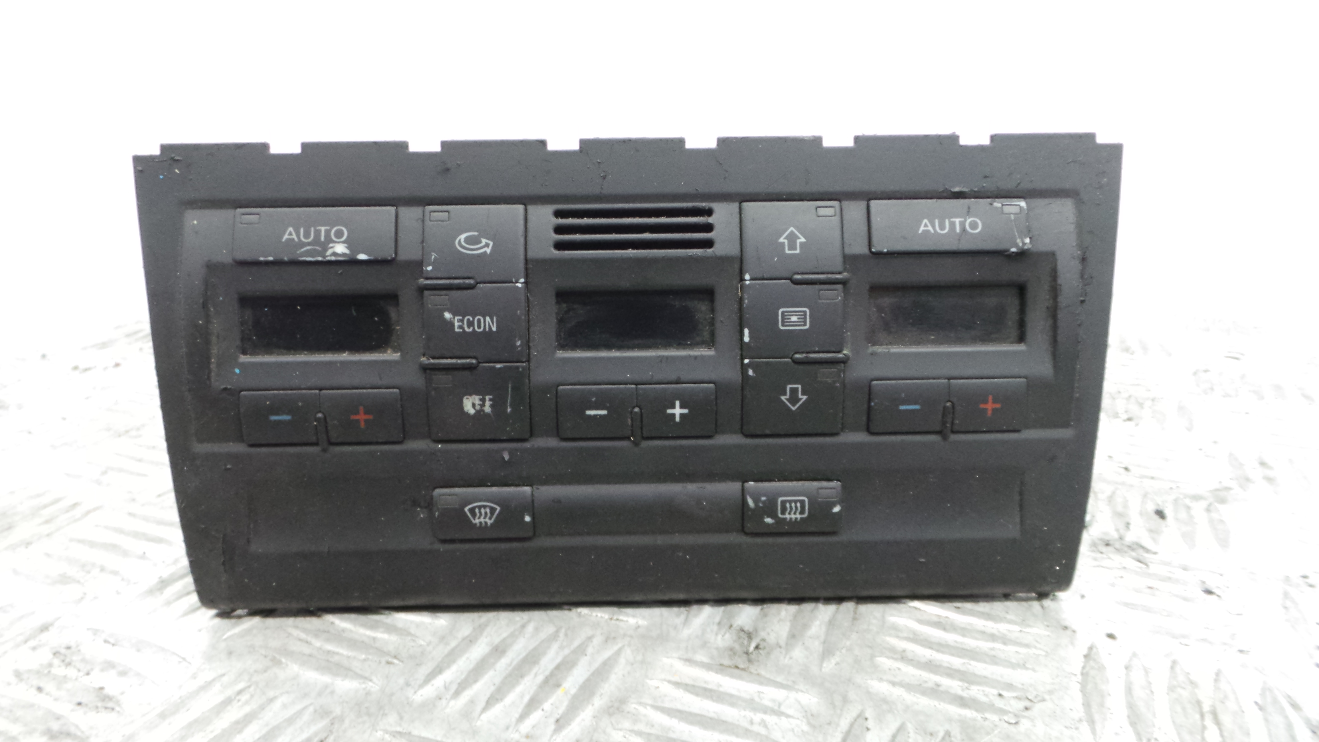 Comando da Sofagem / Climatronic 8E0820043B - AUDI A4 B6 (8E2)-36407235 Comando da Sofagem / Climatronic 8E0820043B - AUDI A4 B6 (8E2)-36407235