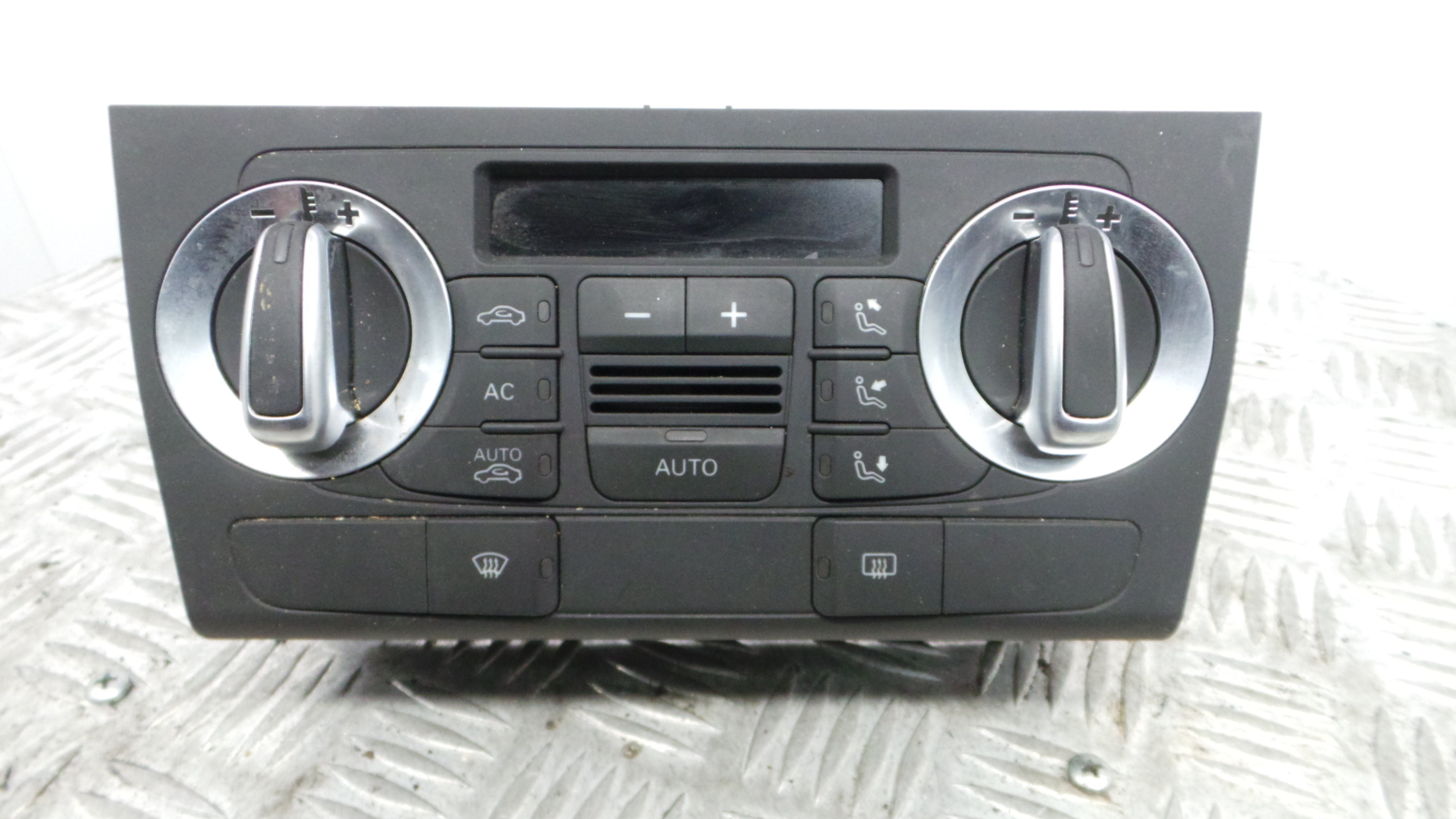 Comando da Sofagem / Climatronic 8P0820043BG - AUDI A3 (8P1)-36407238