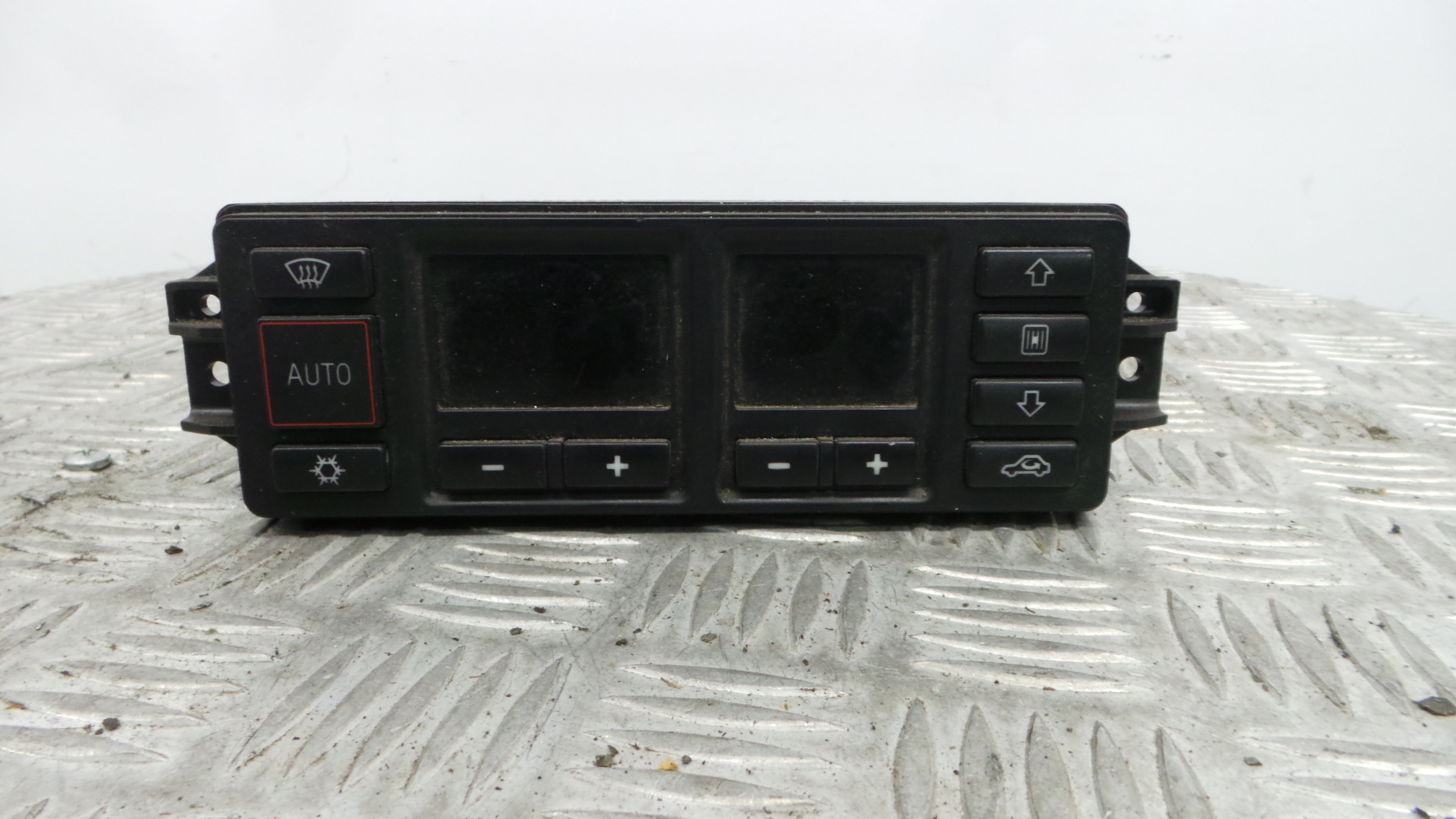 Comando da Sofagem / Climatronic 8L0820043D - AUDI A3 (8L1)-36408331