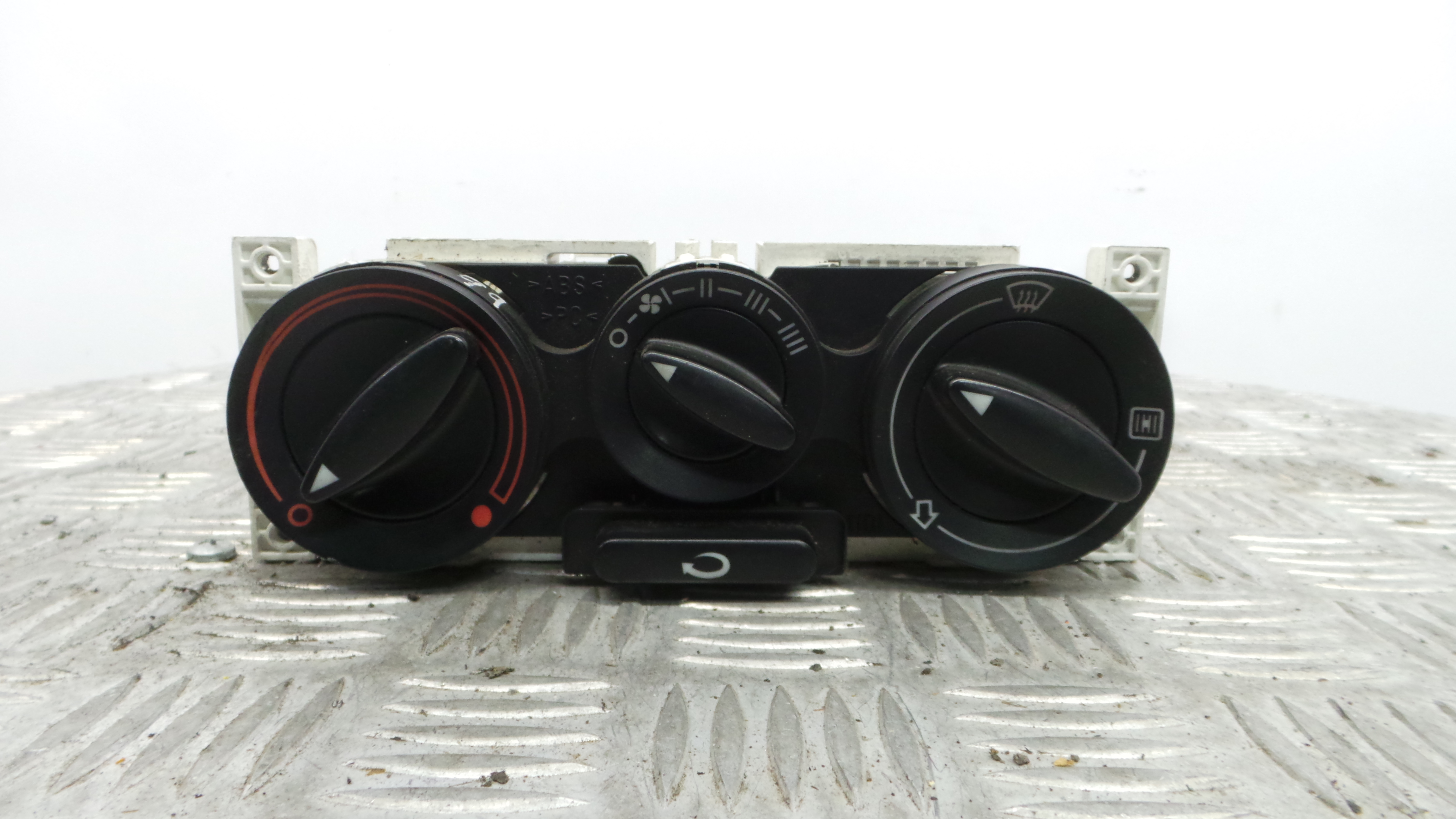 Comando da Sofagem / Climatronic 8L0819045A - AUDI A3 (8L1)-36408344