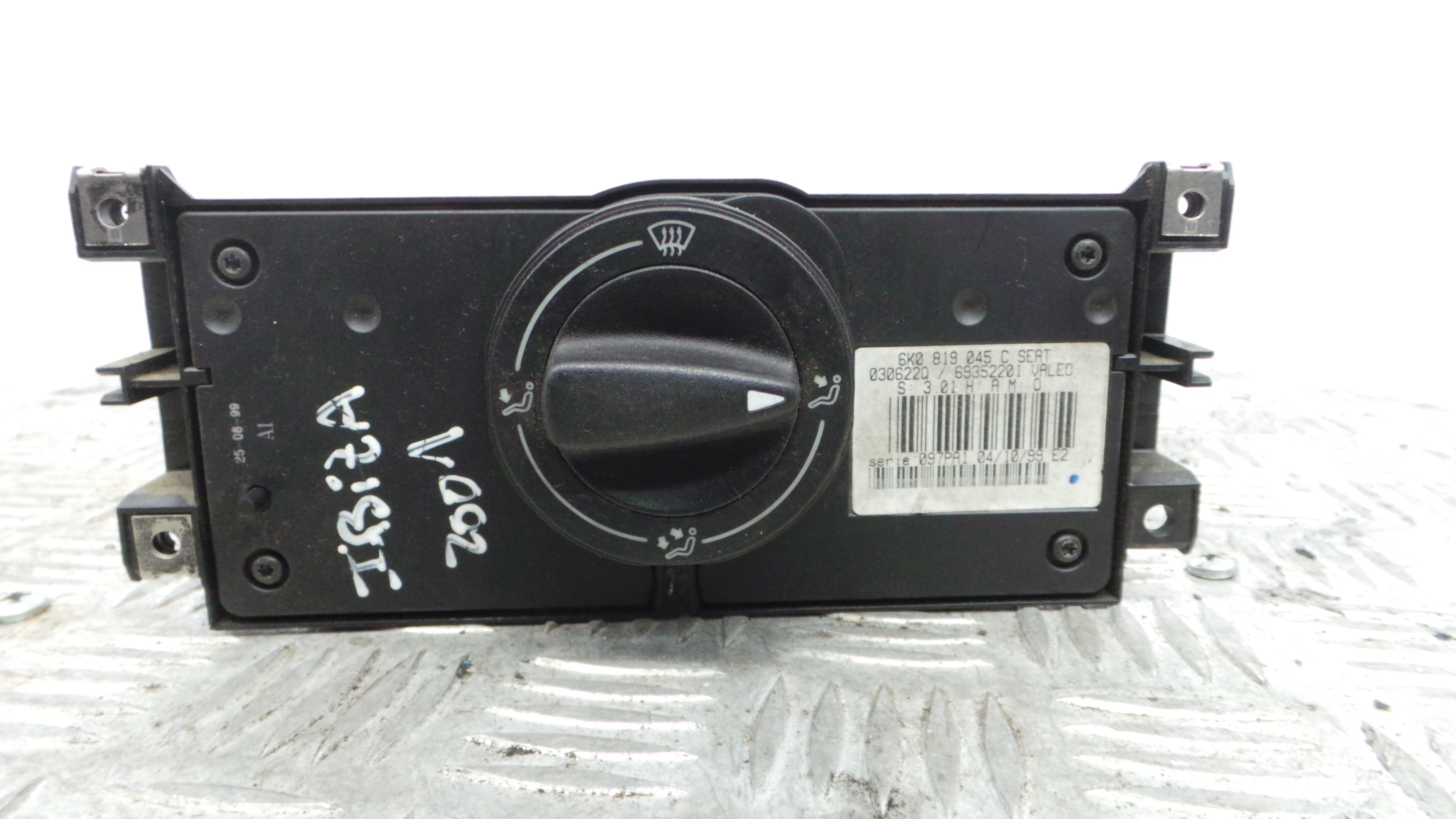 Comando da Sofagem / Climatronic 6K0819045C - SEAT IBIZA II (6K1), IBIZA Mk II (6K1)-36410212 Comando da Sofagem / Climatronic 6K0819045C - SEAT IBIZA II (6K1), IBIZA Mk II (6K1)-36410212