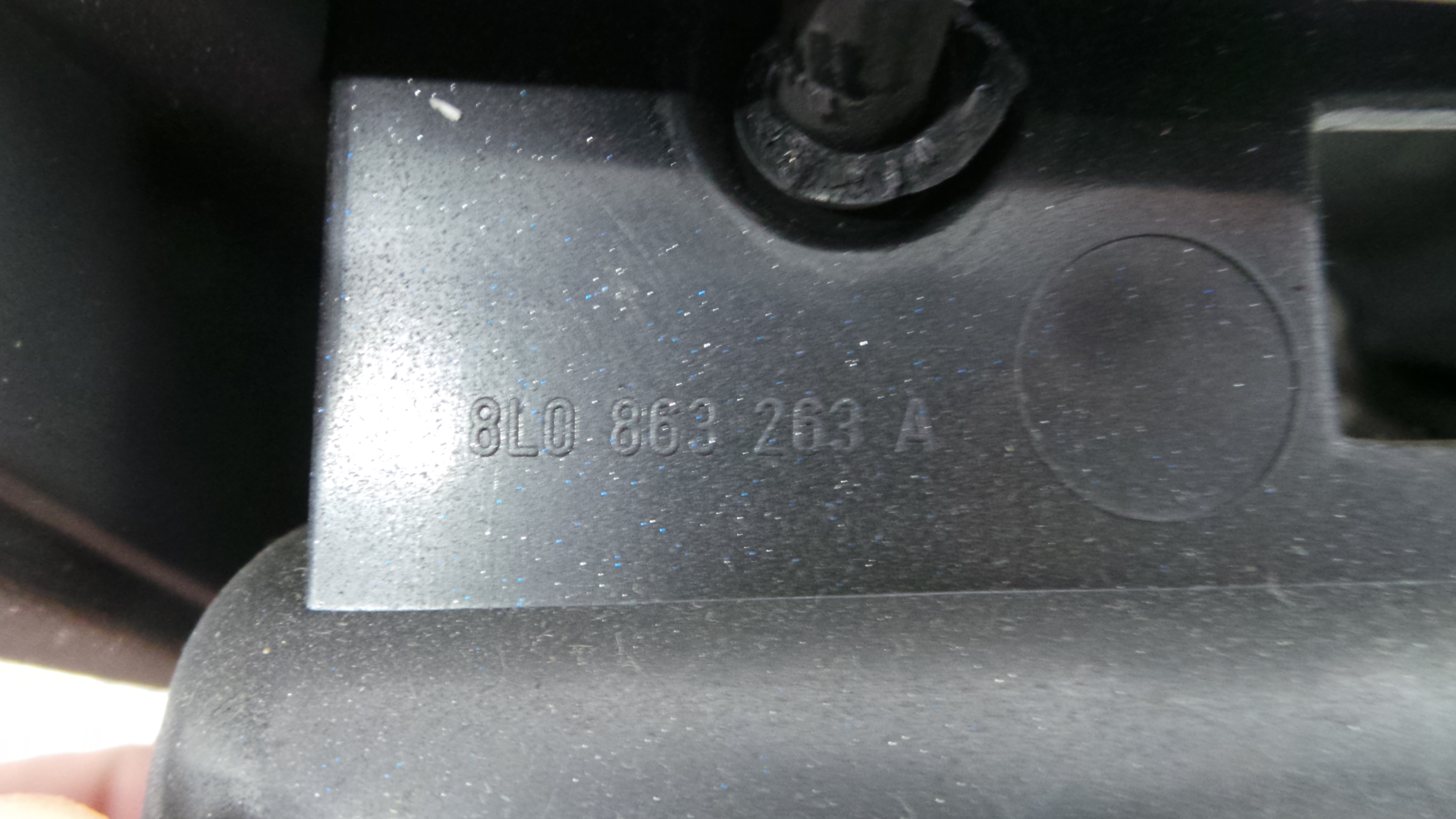 Consola central Tablier  8L0863243H - AUDI A3 (8L1)-36410219