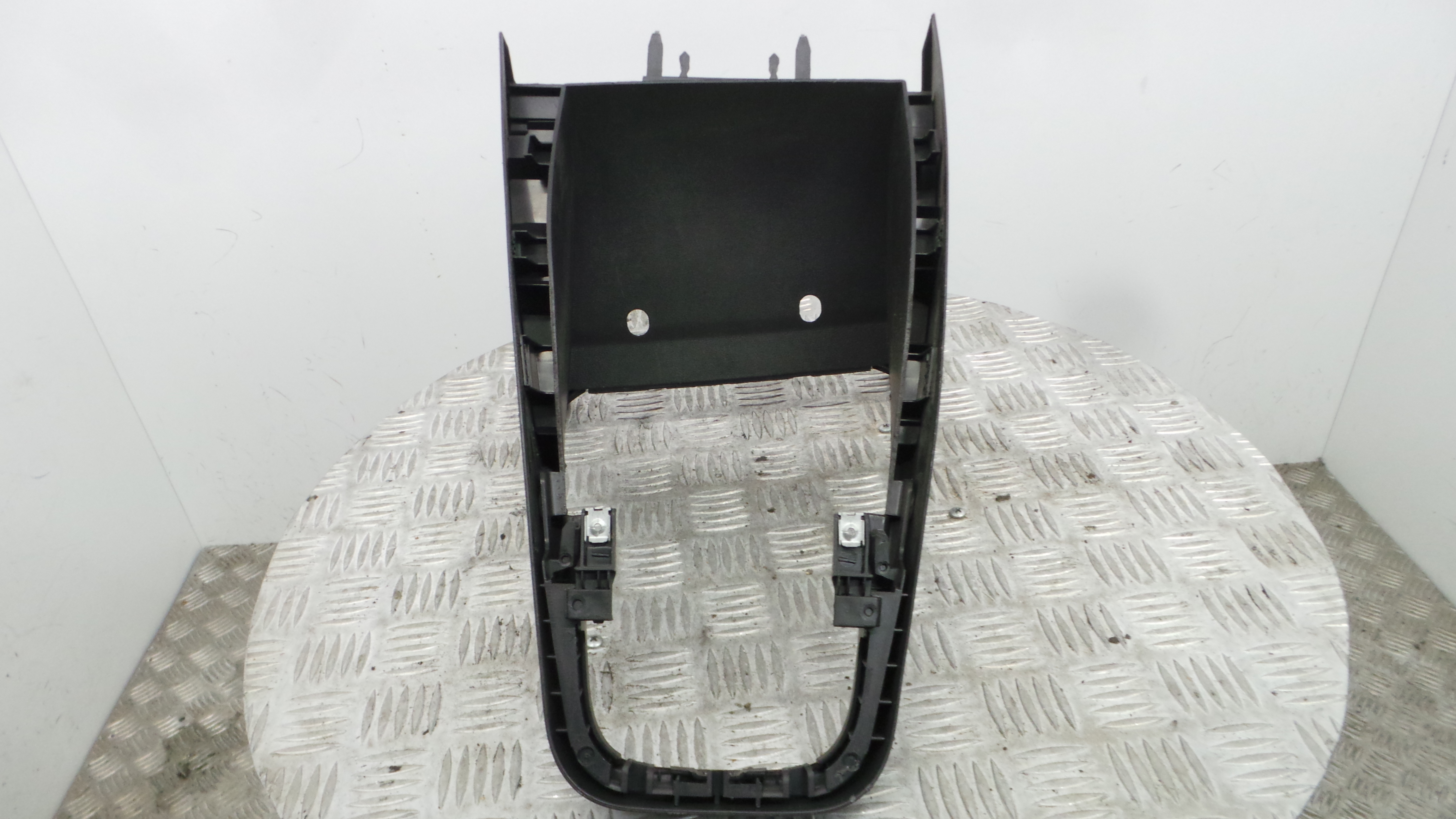 Consola central Tablier  6R1863680B - VW POLO V (6R1, 6C1)-36410229