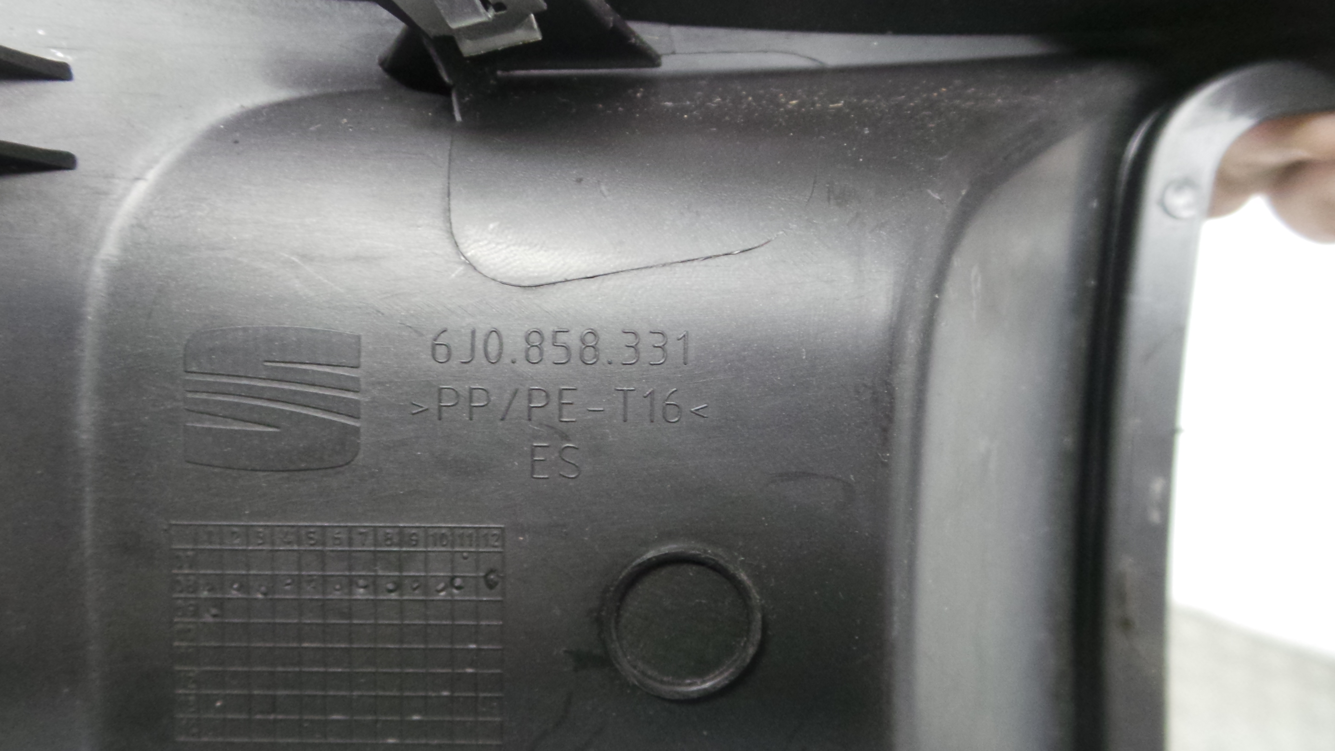 Consola central Tablier 6J0858331 - SEAT IBIZA IV (6J5, 6P1), IBIZA Mk IV (6J5, 6P1)-36410239