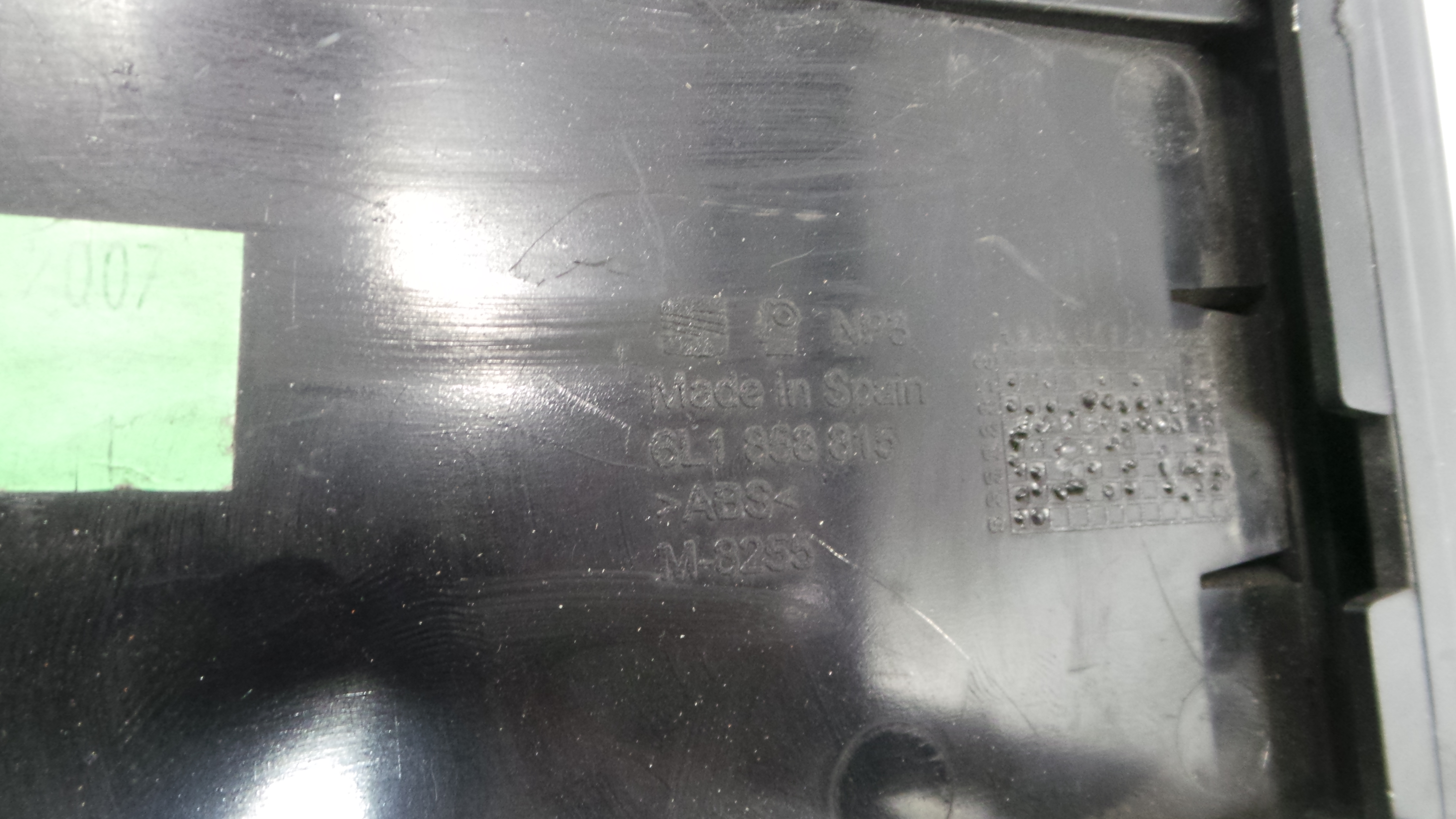 Consola central Tablier  6L1858063B - SEAT IBIZA III (6L1), IBIZA Mk III (6L1)-36410248