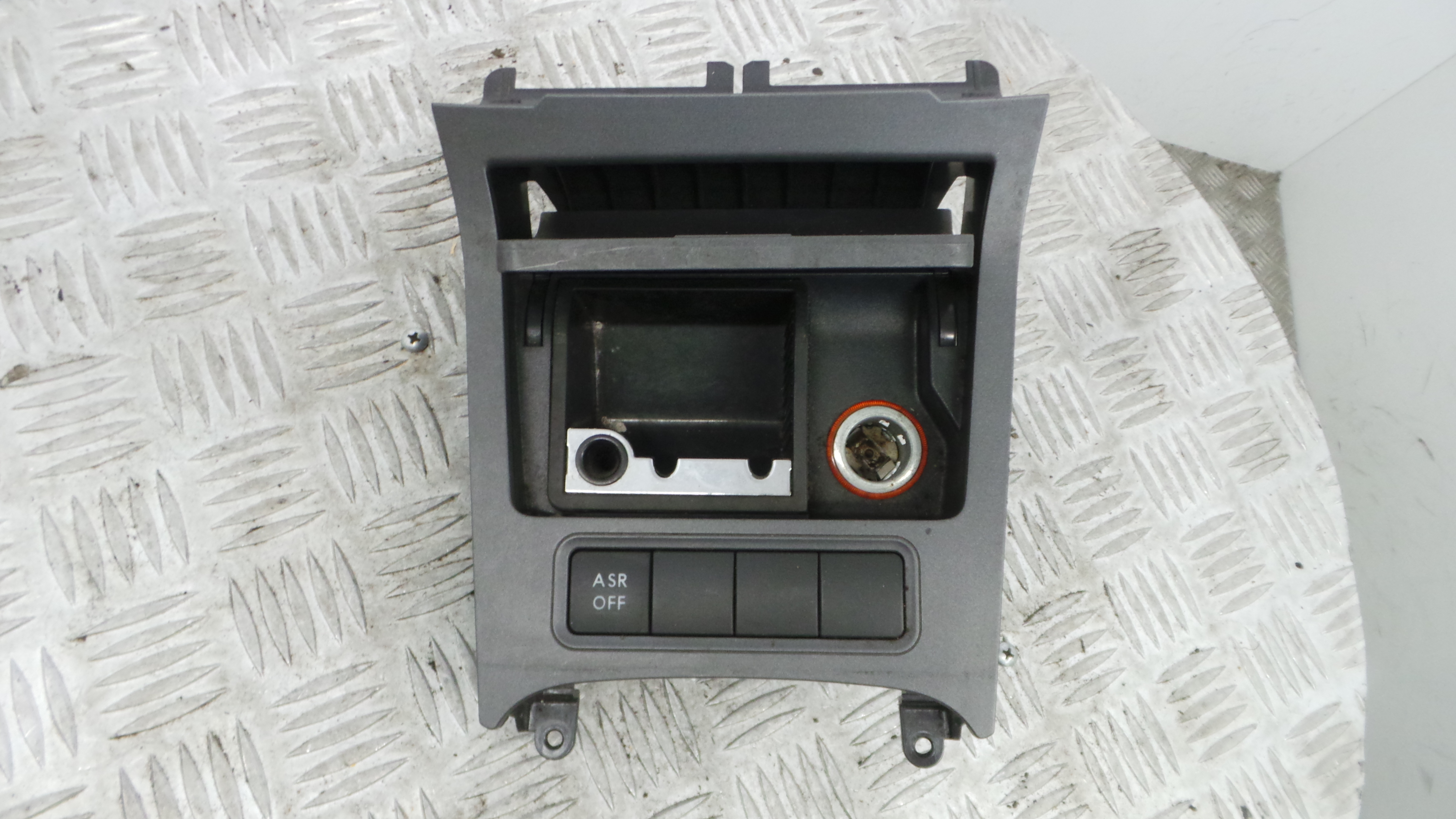 Cinzeiro 1K0857961 - VW GOLF V (1K1)-36410386