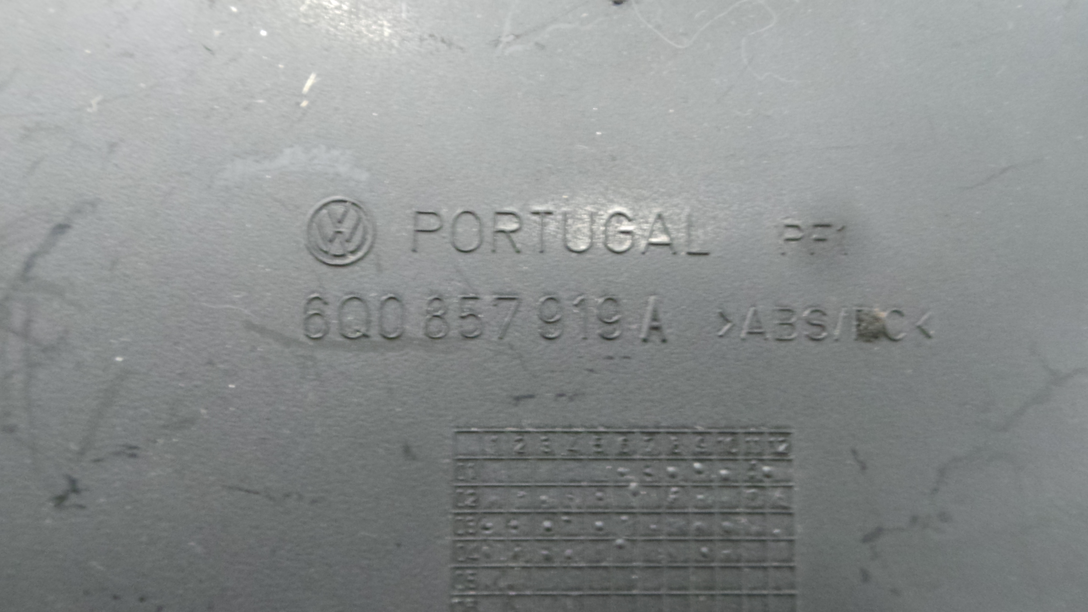 Porta Luvas  6Q0857919A - VW POLO (9N_, 9A_)-36410396