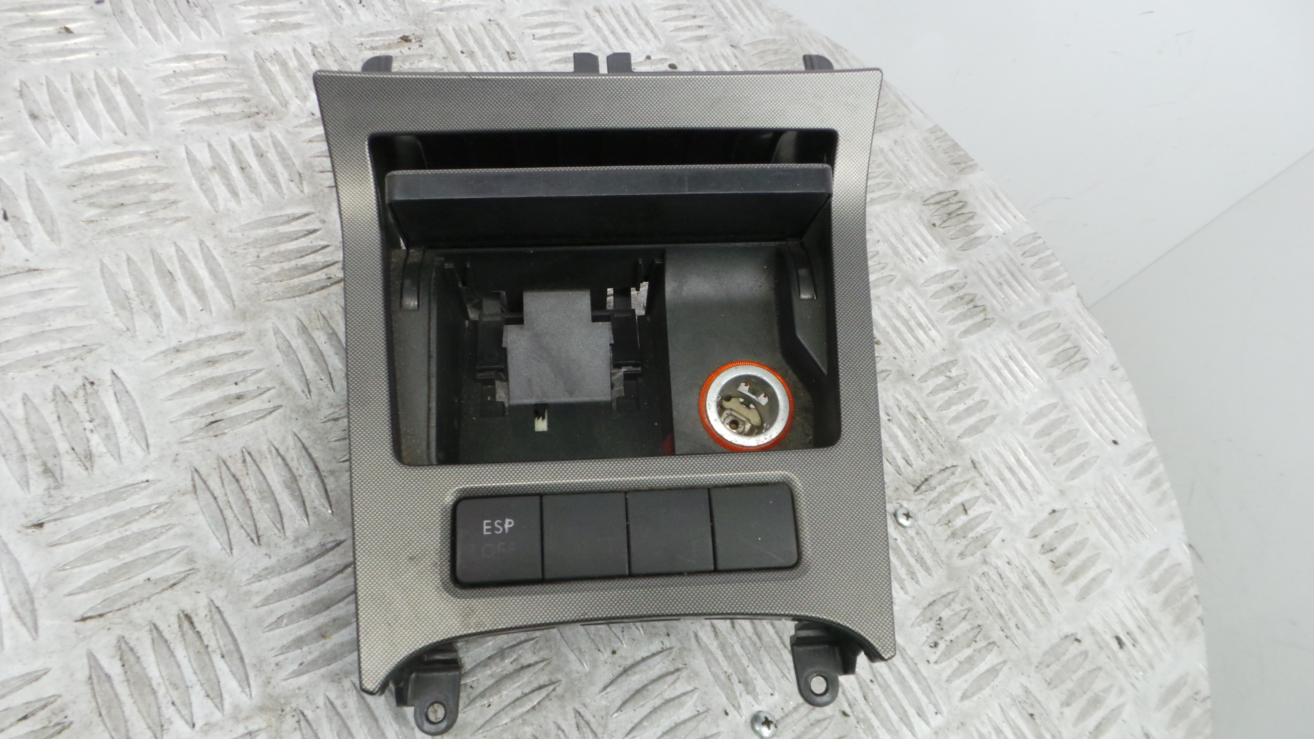 Cinzeiro 1K0857961 - VW GOLF V (1K1)-36410584