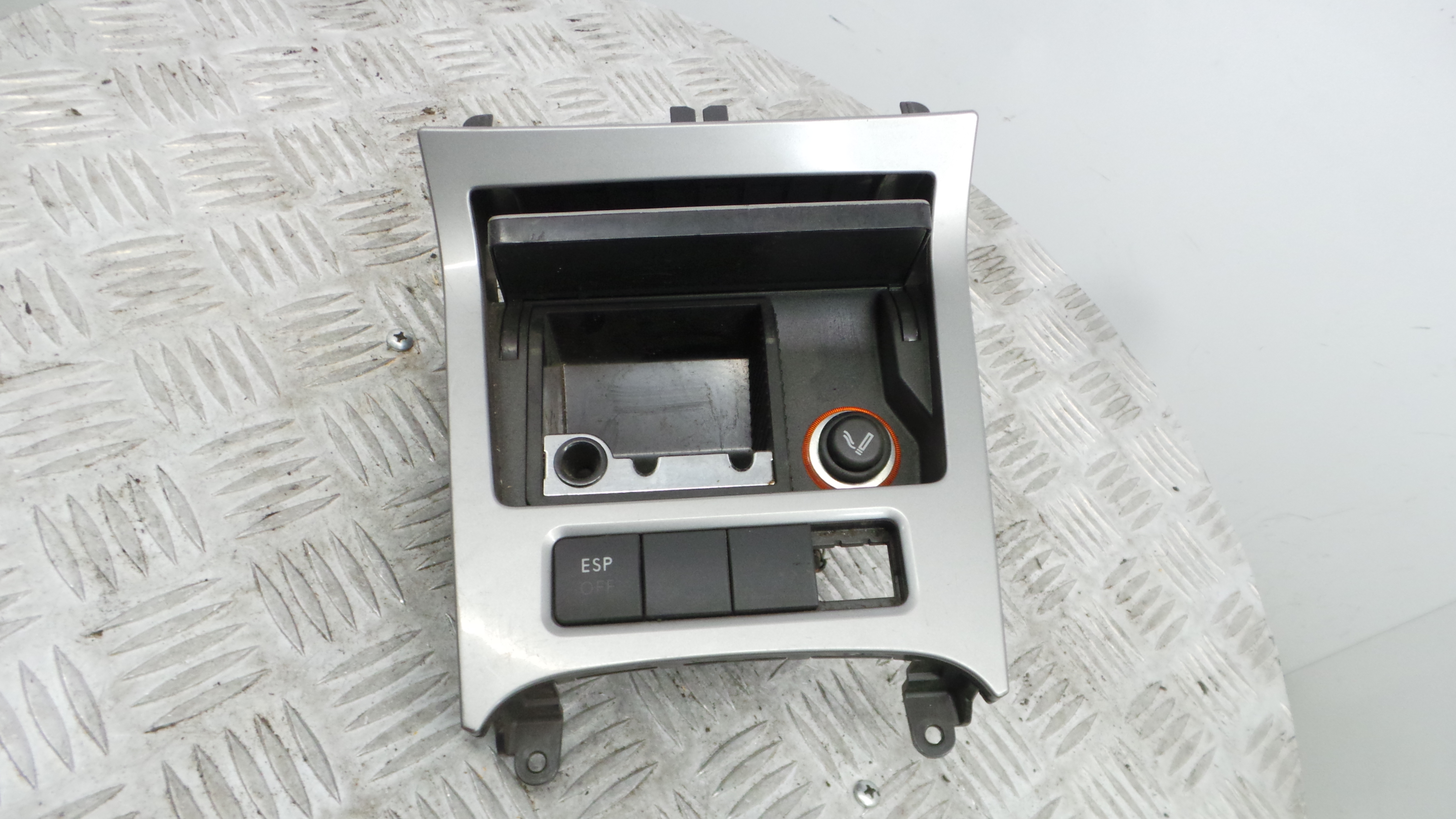 Cinzeiro 1K0857961 - VW GOLF V (1K1)-36410587