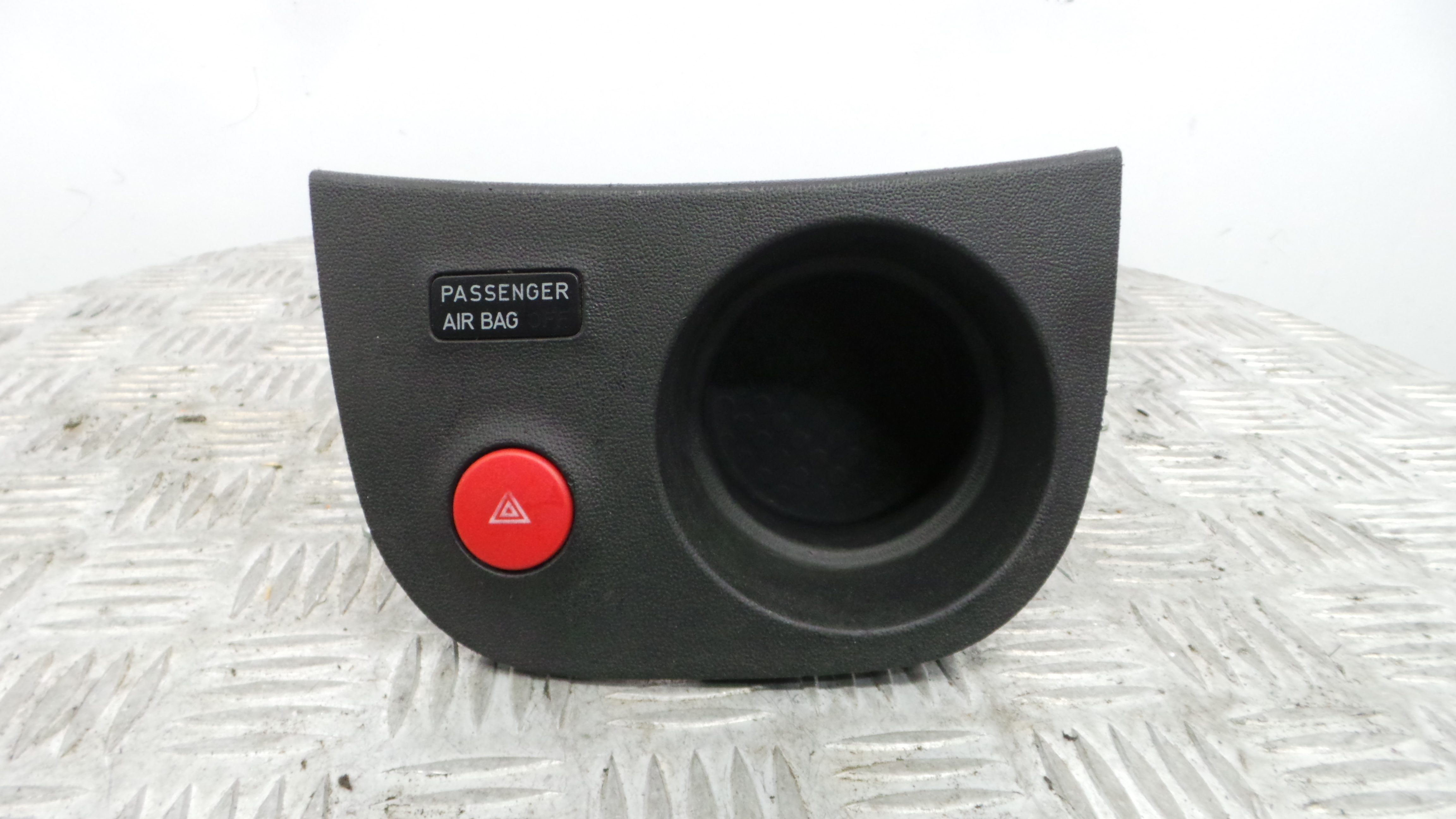 Suporte para copos para o carro 1P1858331 - SEAT LEON (1P1)-36410690
